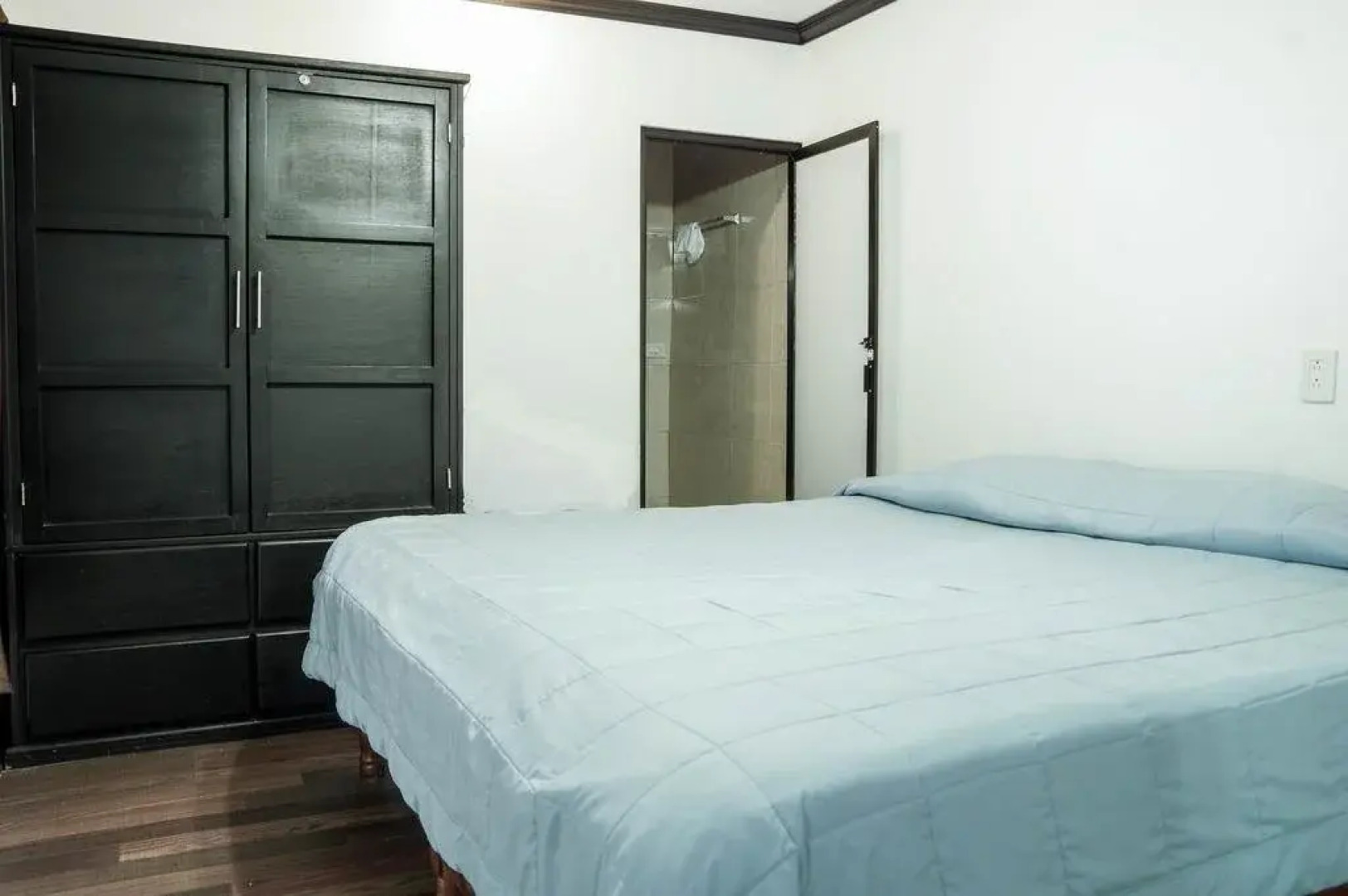 Garcias Suites & Hotel