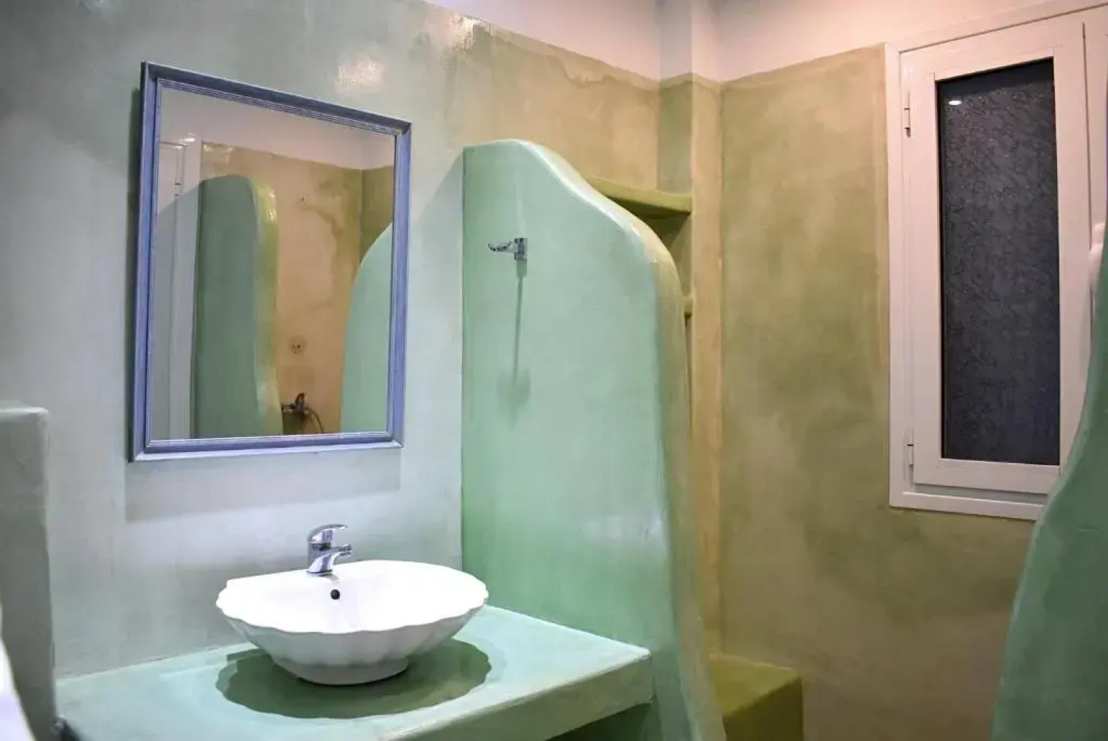 Tzamaros Studios Kythnos