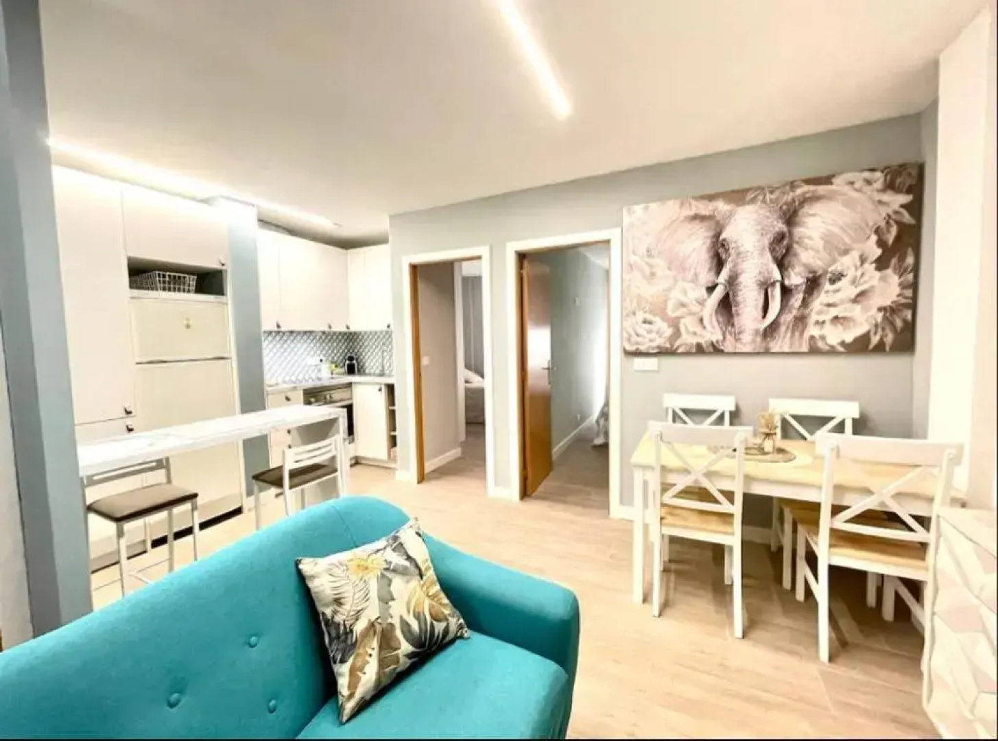 Peregrina Blue Family Suite