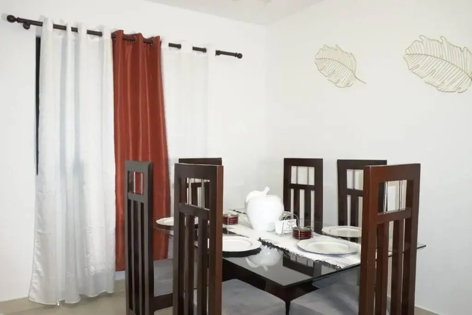 Confidence Luxurious Apartment B5- Gym Pool WIFI