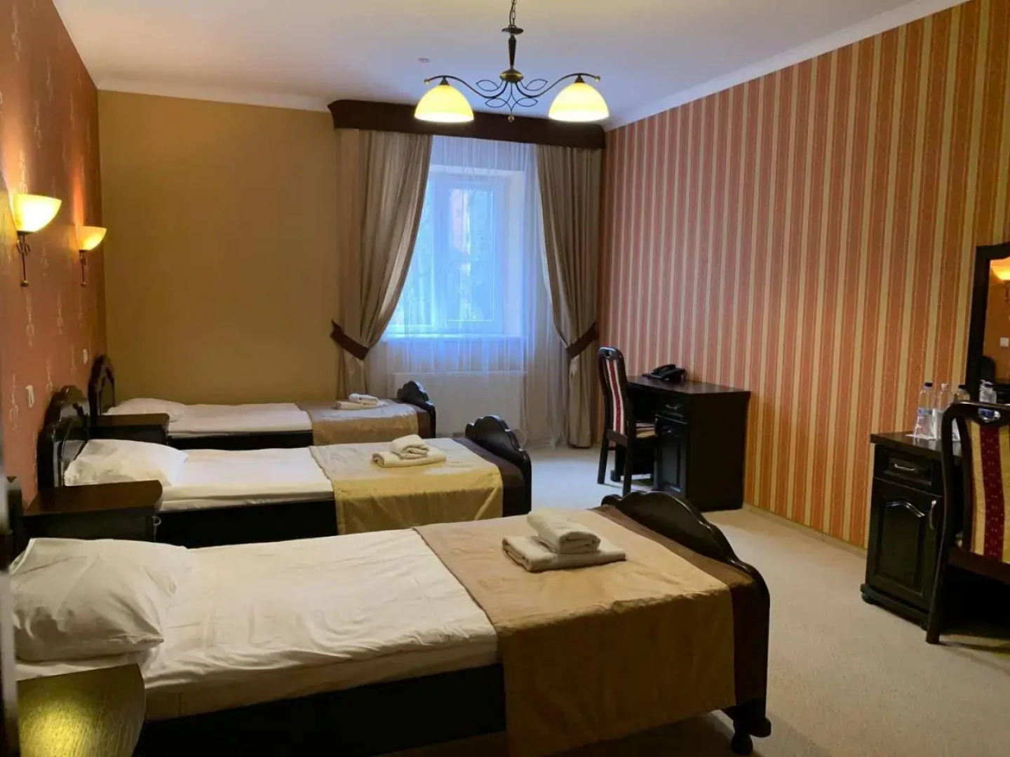 Sherwood Hotel