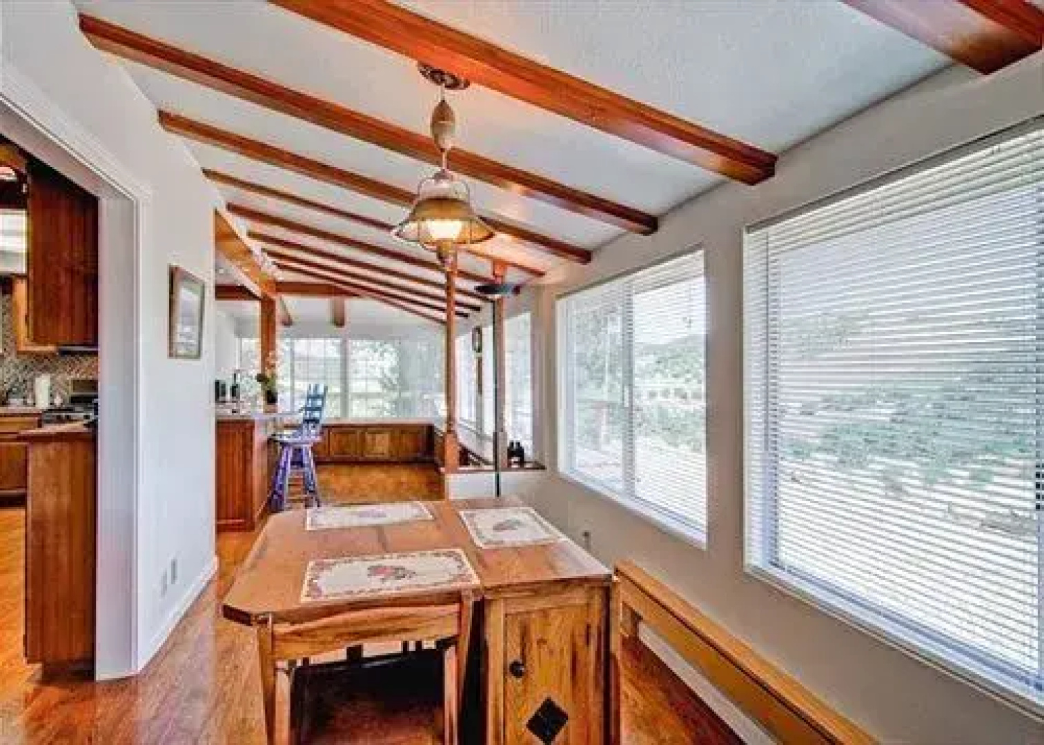 Sea Stone Ridge 3 Br home by RedAwning