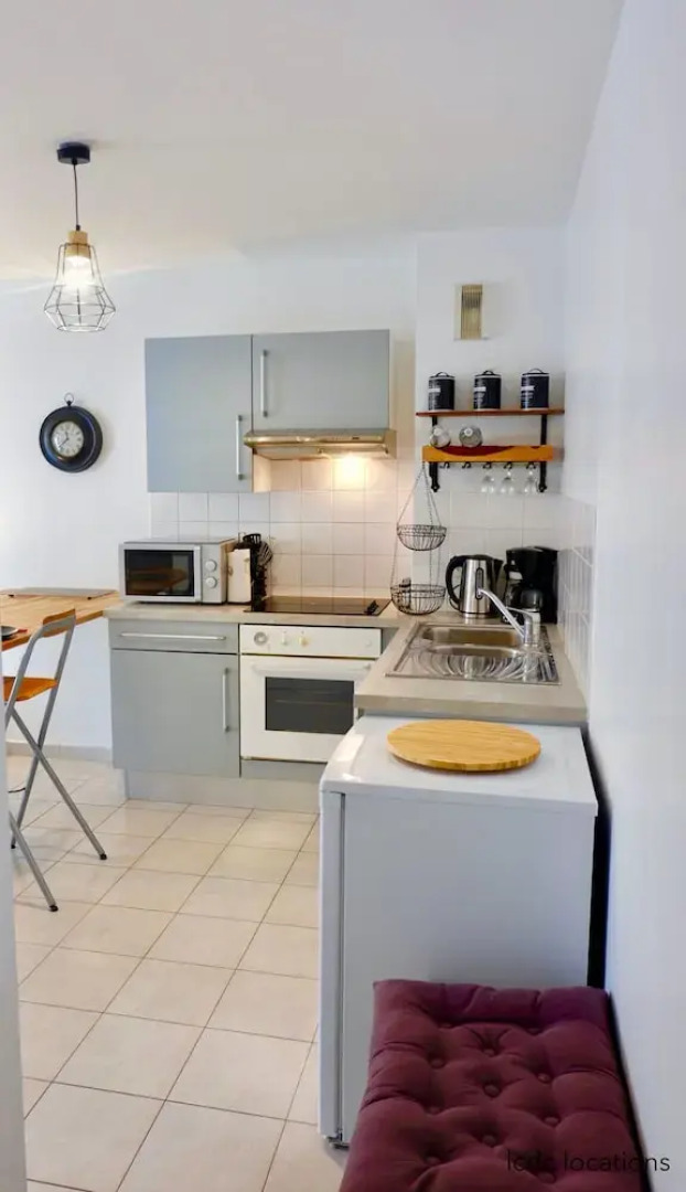 La Company Des Concierges : twenty seven T2