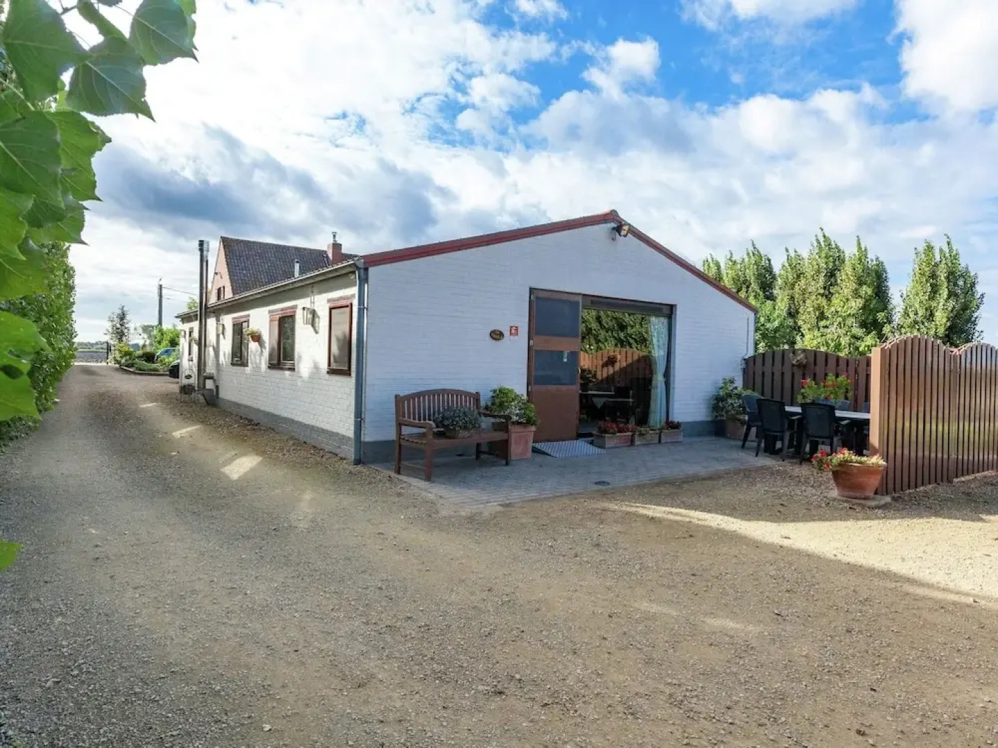 Lovely Holiday Home with Garden in Zuienkerke