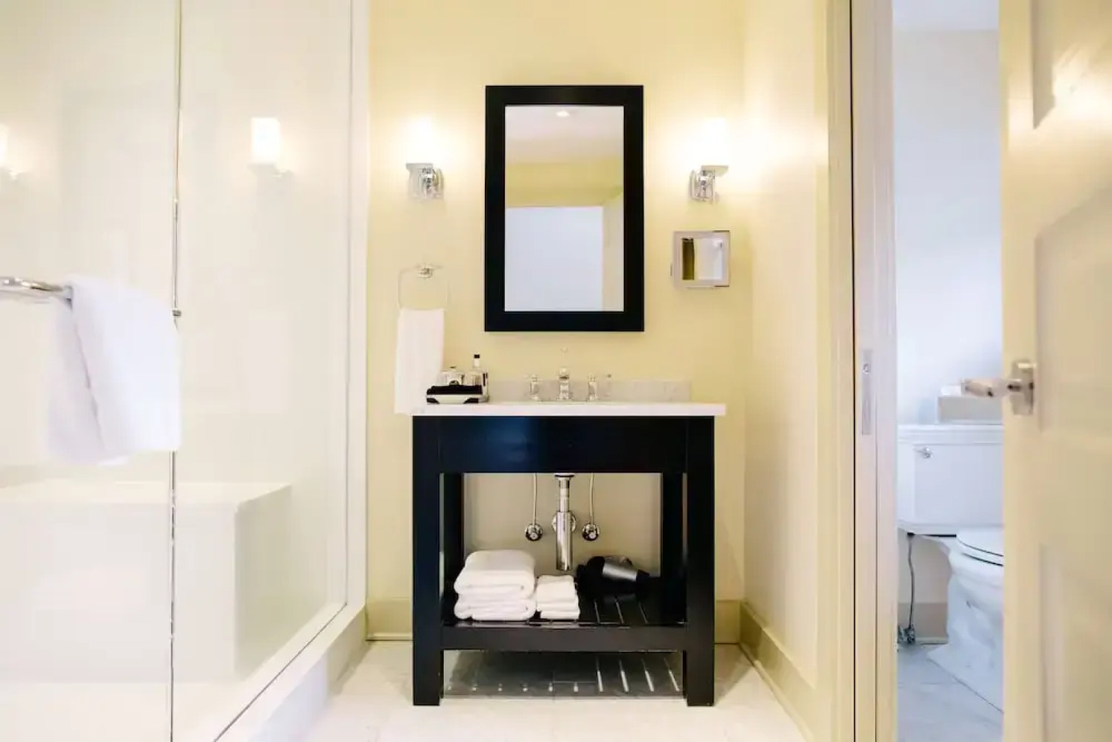 Stonehurst Place Bed & Breakfast