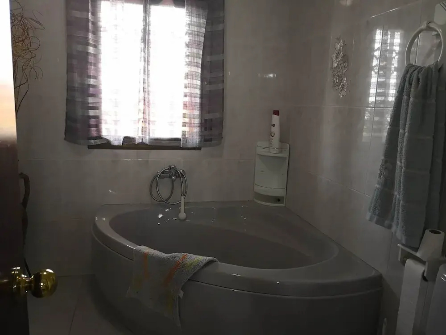 Villa con jardín piscina y cerca playa