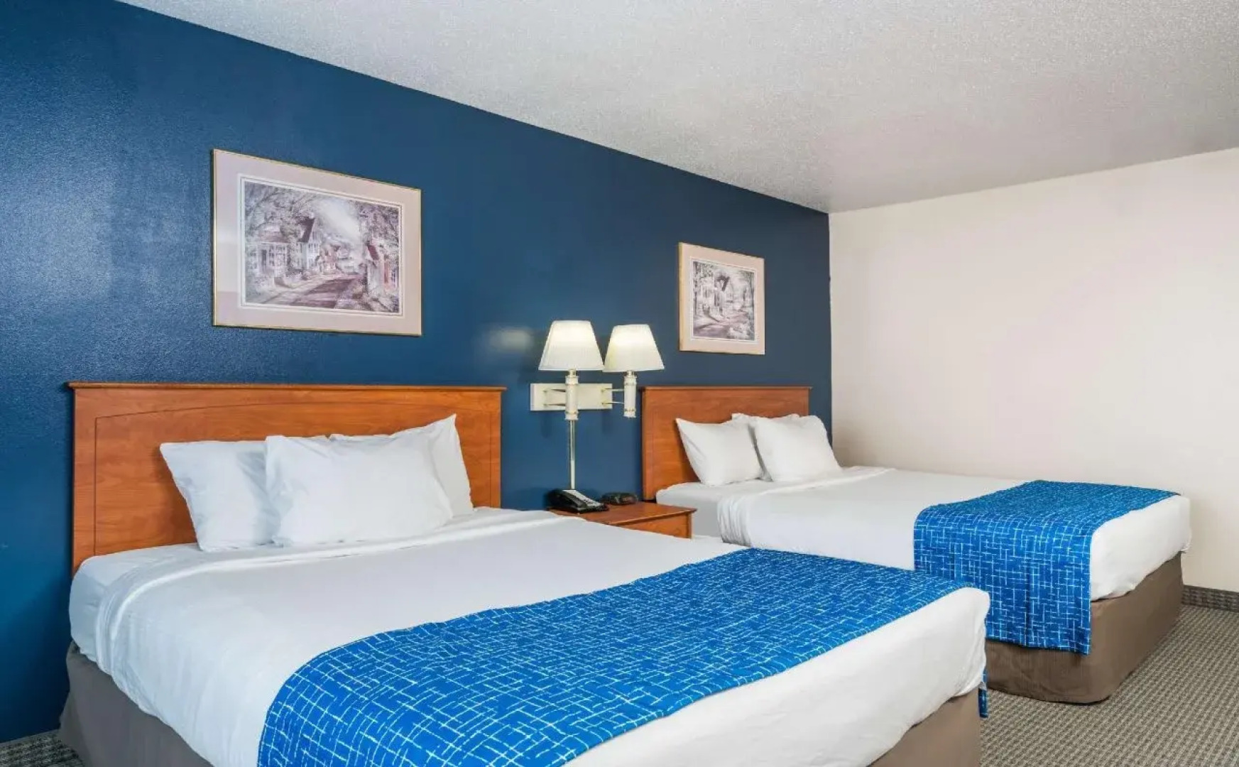 Travelodge & Suites by Wyndham Fargo/Moorhead
