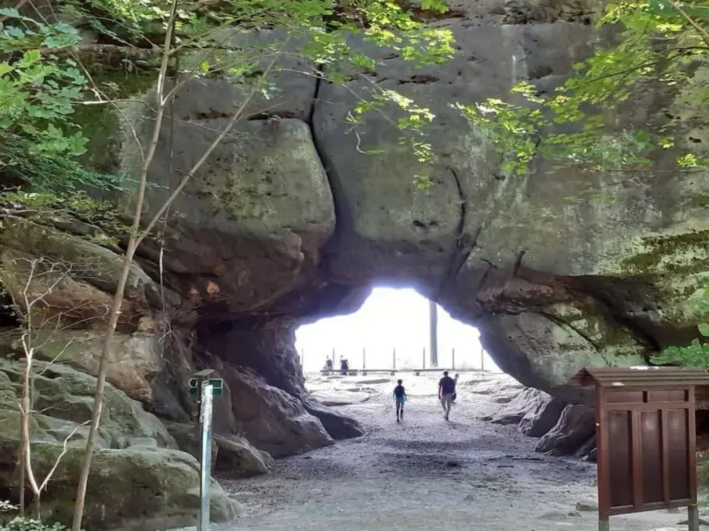 Schone Und Ruhige Ferienwohnung in Ottendorf