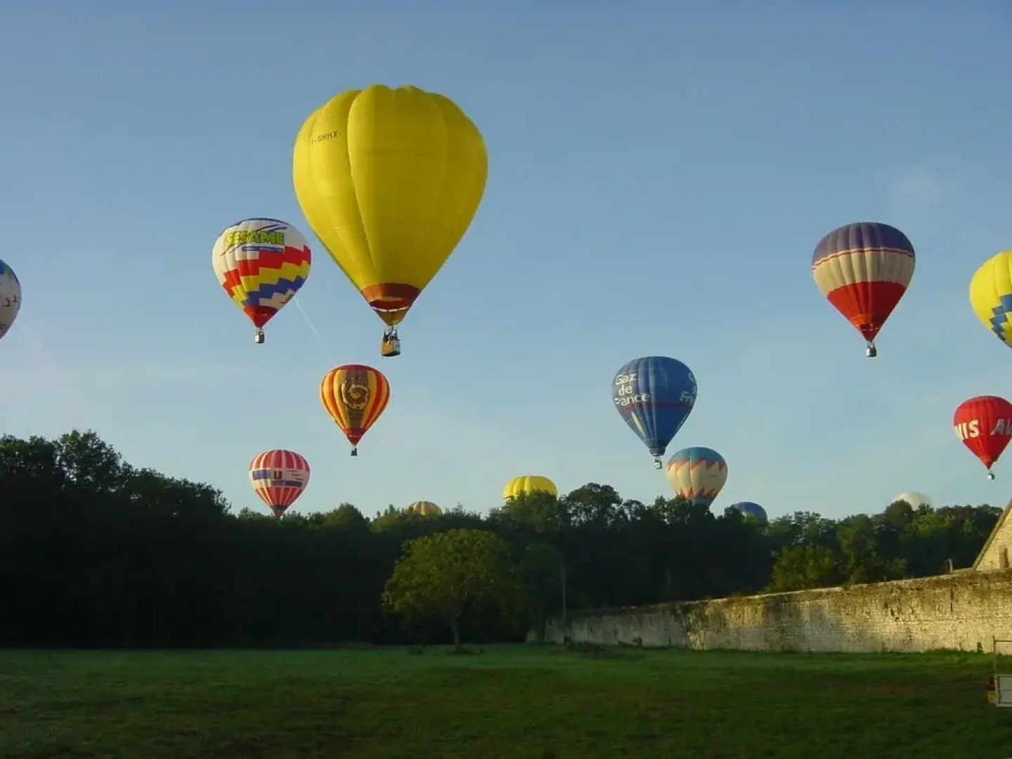 Charming Holiday Home With Deckchairs, Garden, Terrace, BBQ