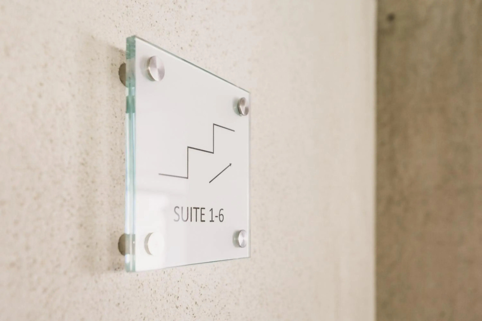 STEILLAGE - Design Moselsuiten mit Panoramablick und SPA