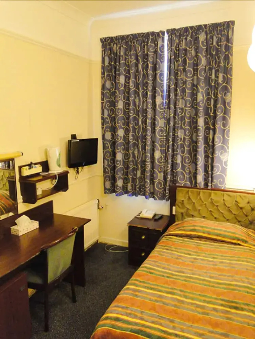Hallam Hotel