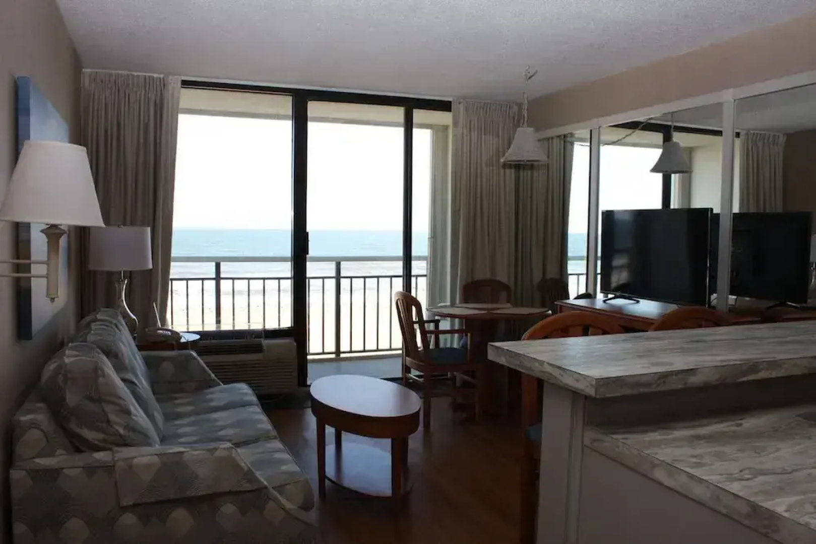 Four Sails Resort