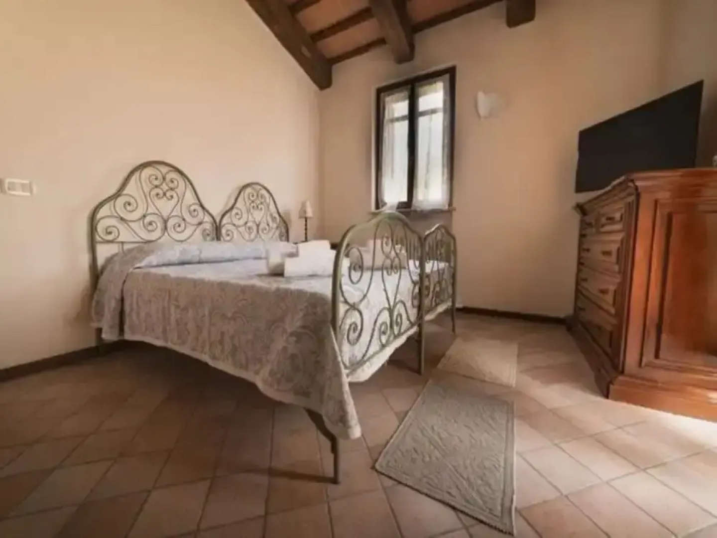 Holiday Home in Urbania With Garden BBQ