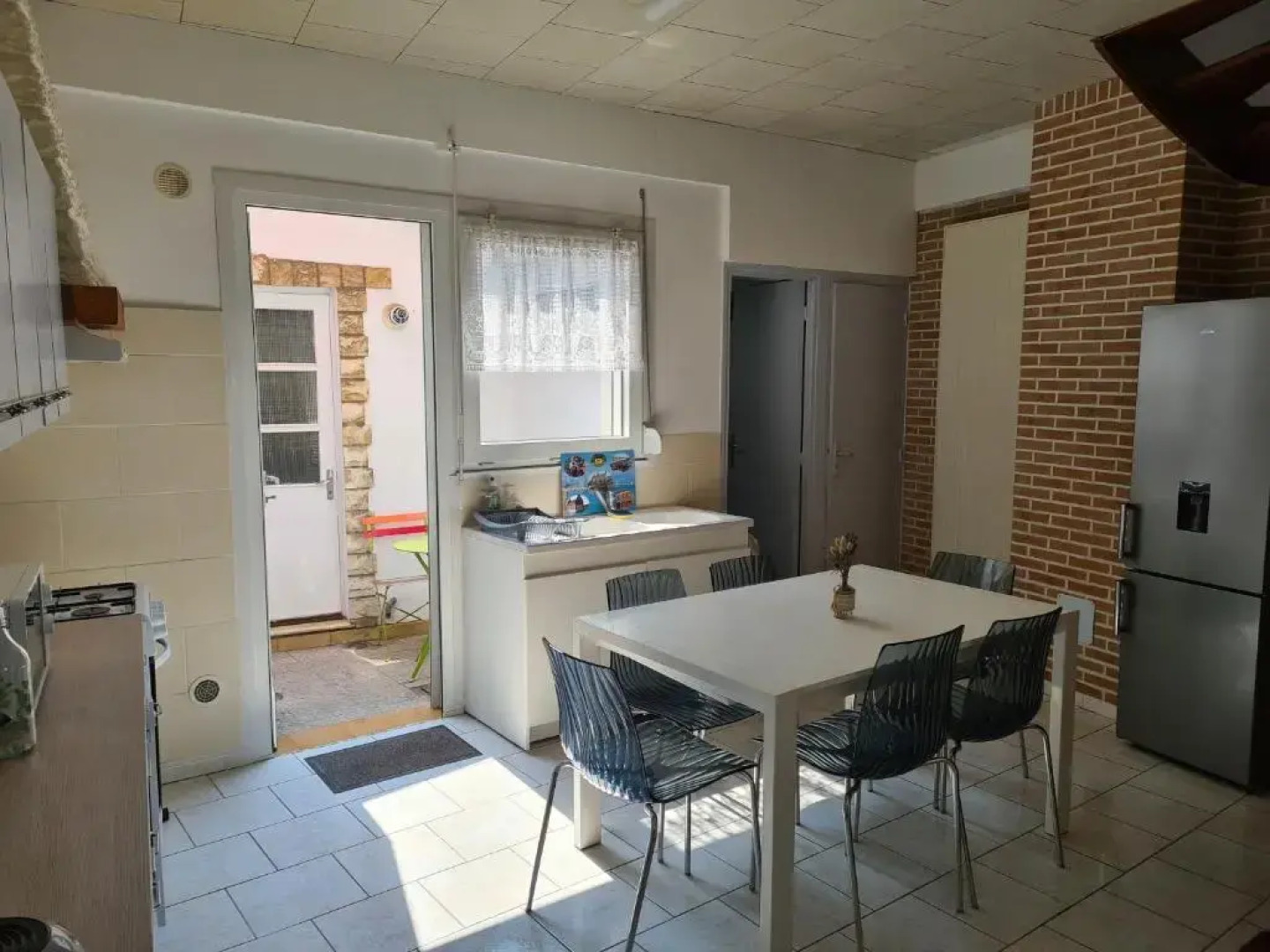 "Les Embruns" Maison meublée, proche de la mer