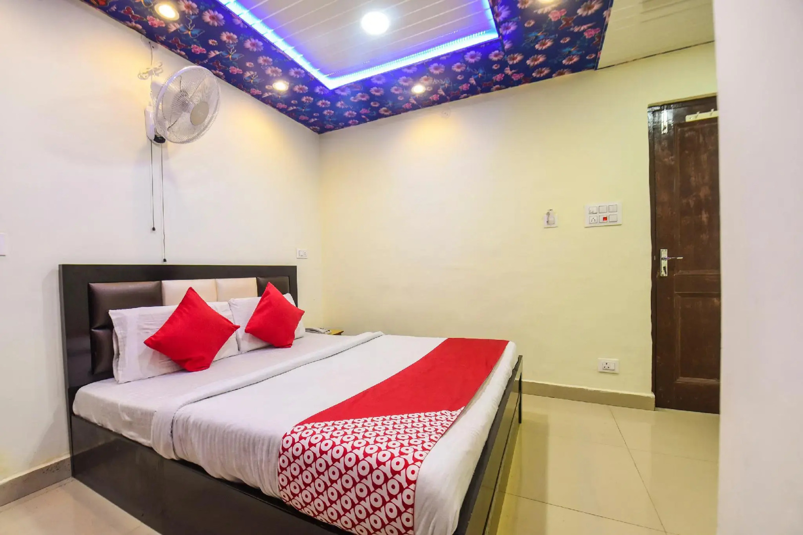 OYO 7917 Hotel Sunbeam