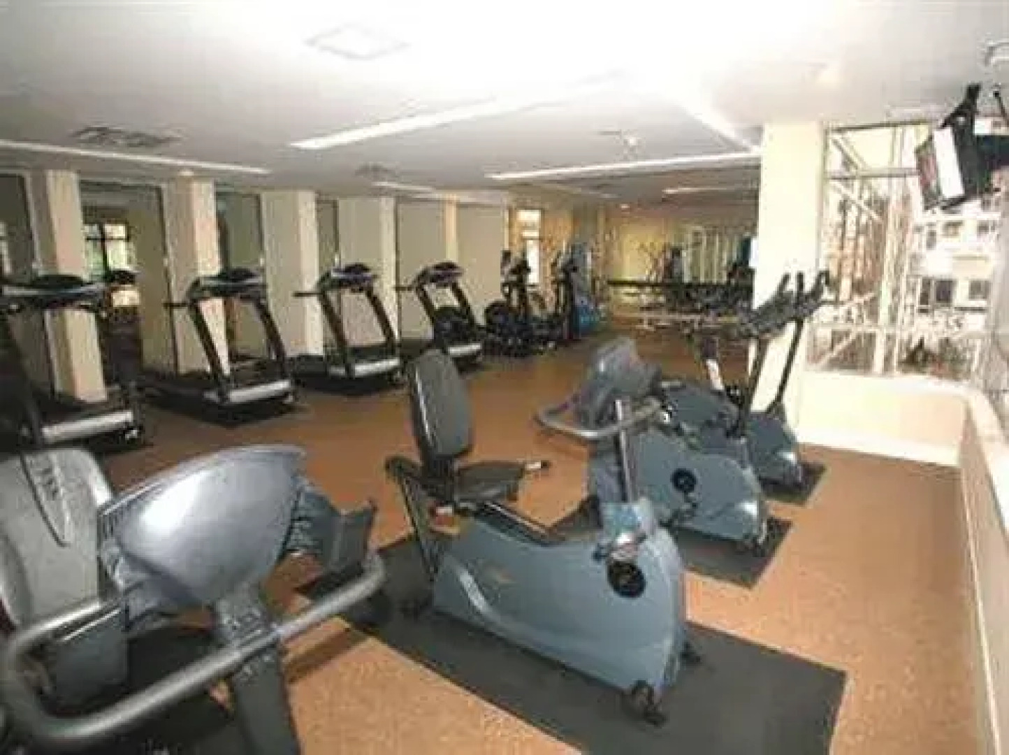 Oxford Furnished Apartments, Mississauga