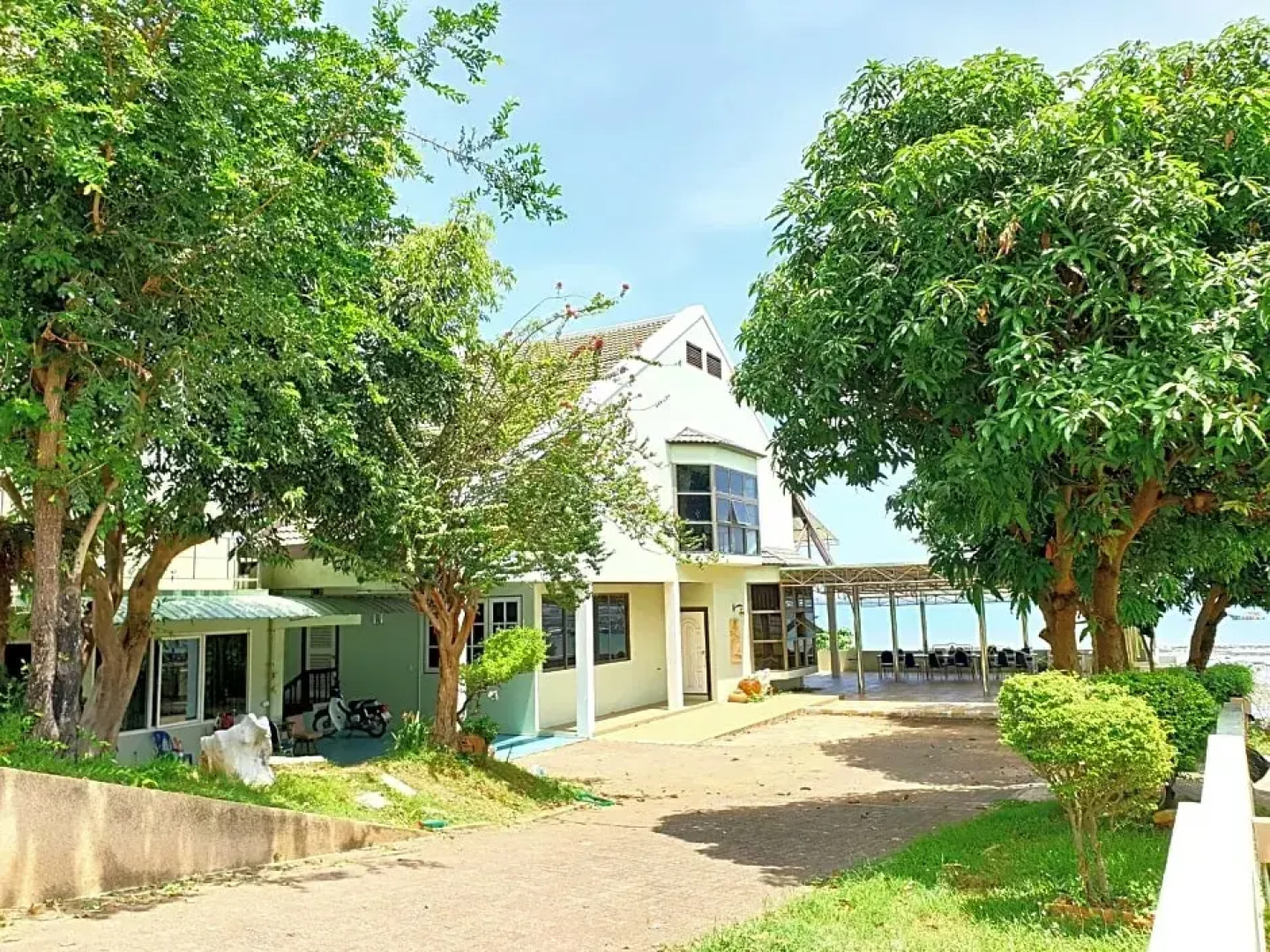 โรงแรม ชาโตว์วิสต้า