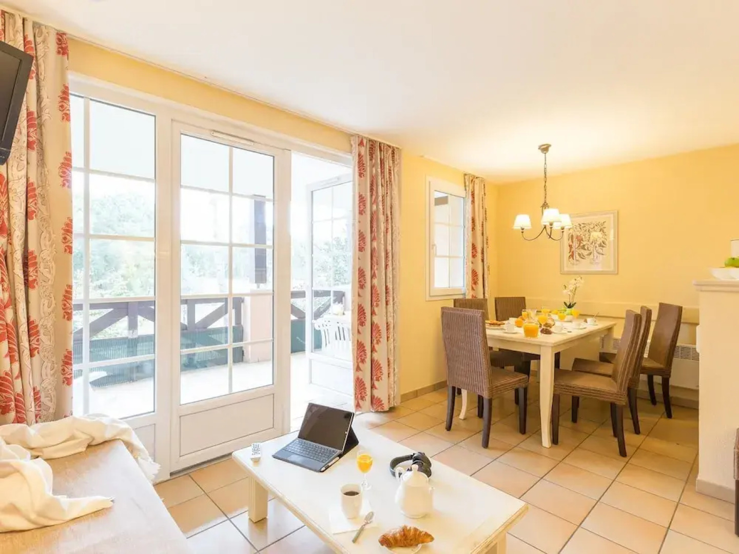 Authentic Apartment Located on the South Coast of the Landes