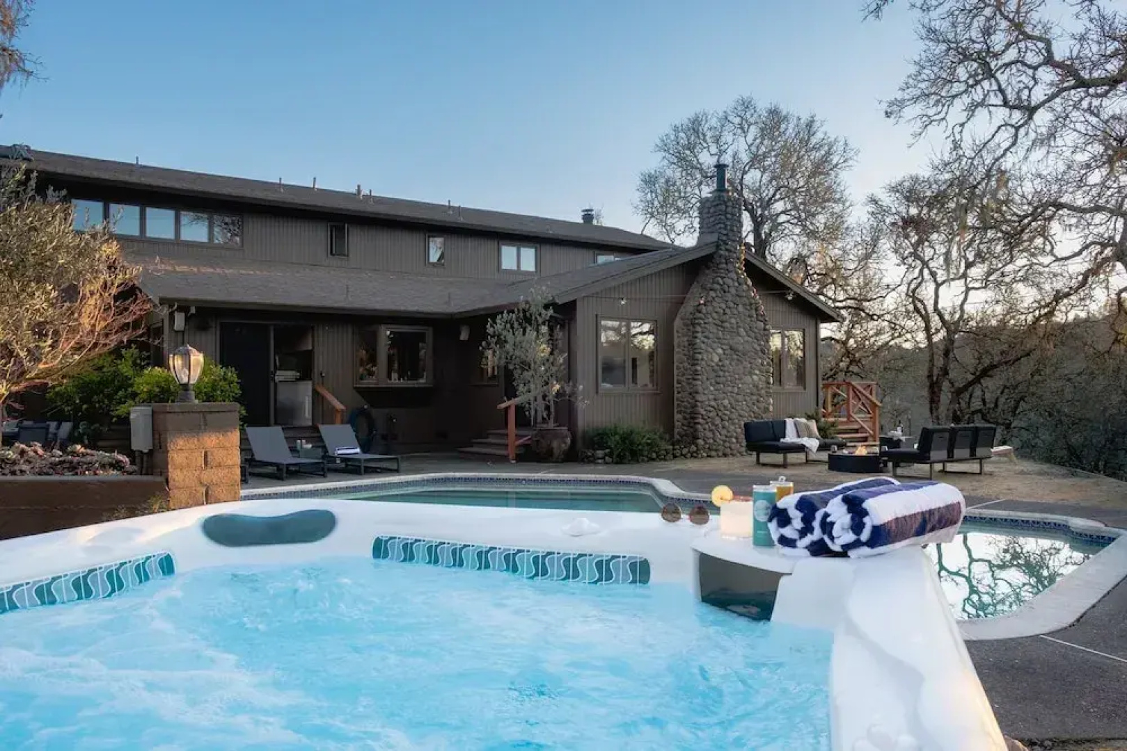 Gable by Avantstay Beautiful 3 5 Acre Oasis w Gorgeous Views Pool Hot Tub