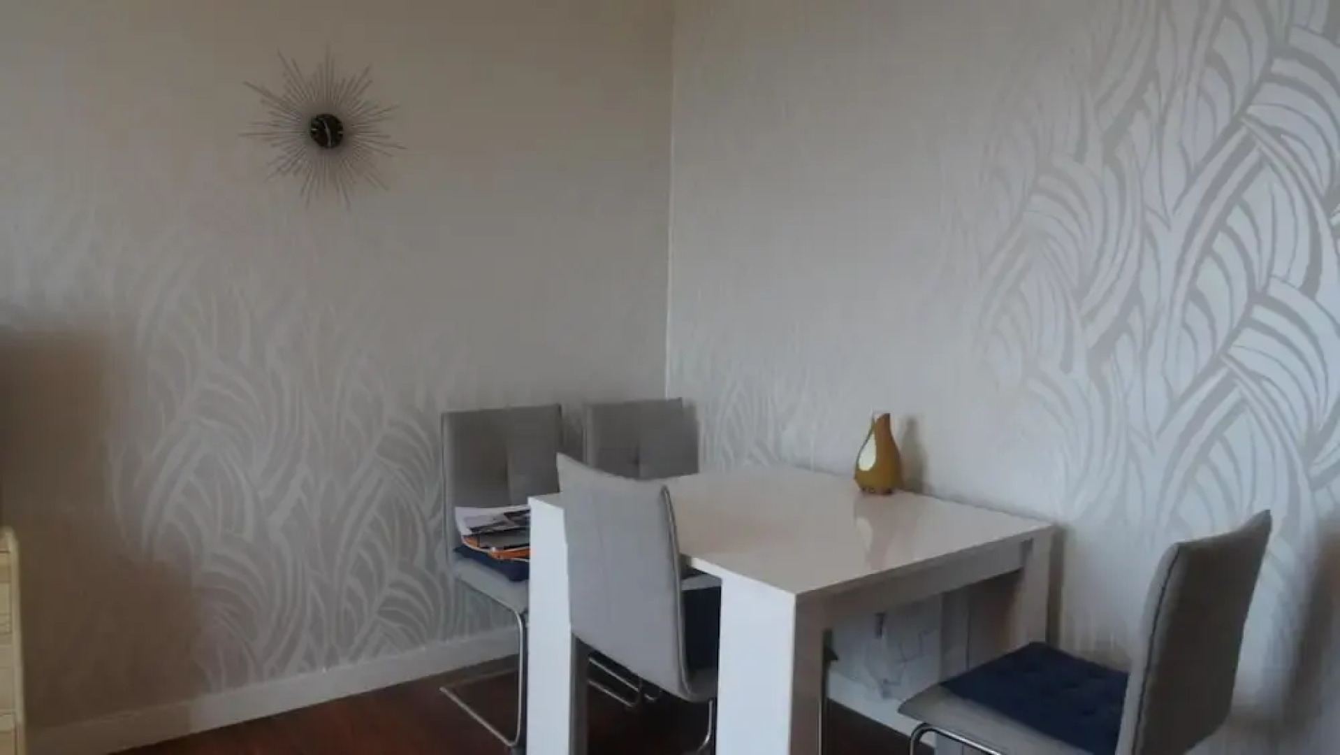 Studio Moderne avec jolie vue