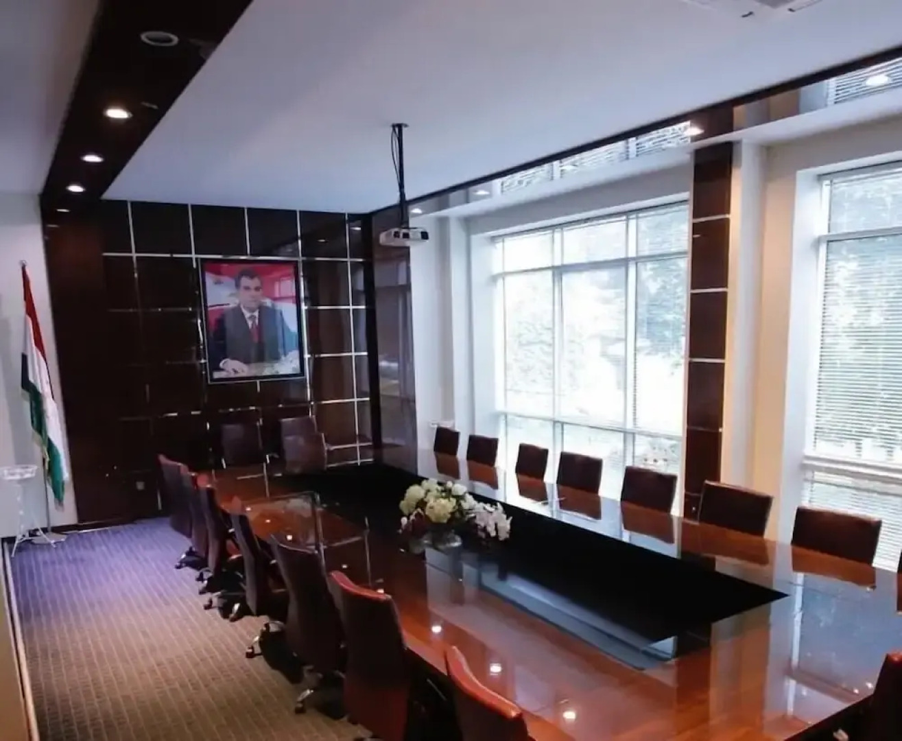 Отель Karon Palace