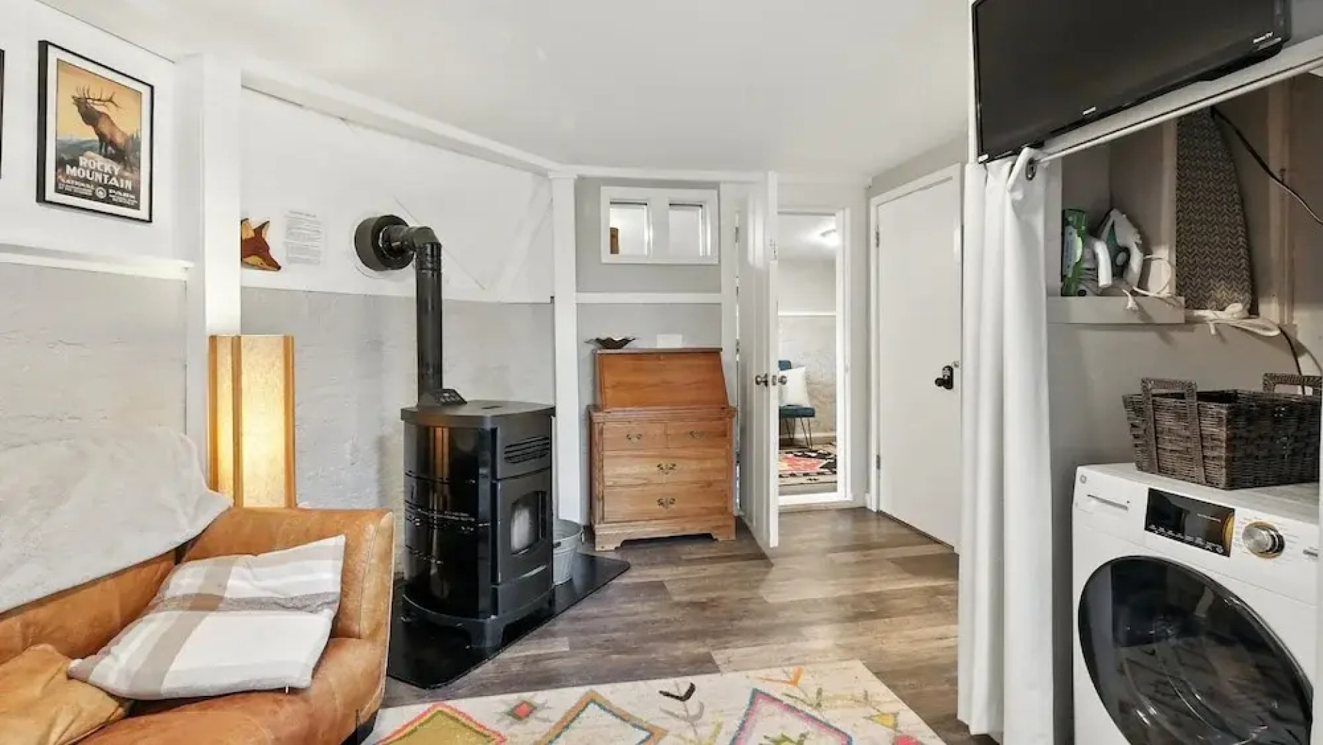 Charming Cabin W/ Scenic Views Near Uc Health 2 Bedroom Cabin