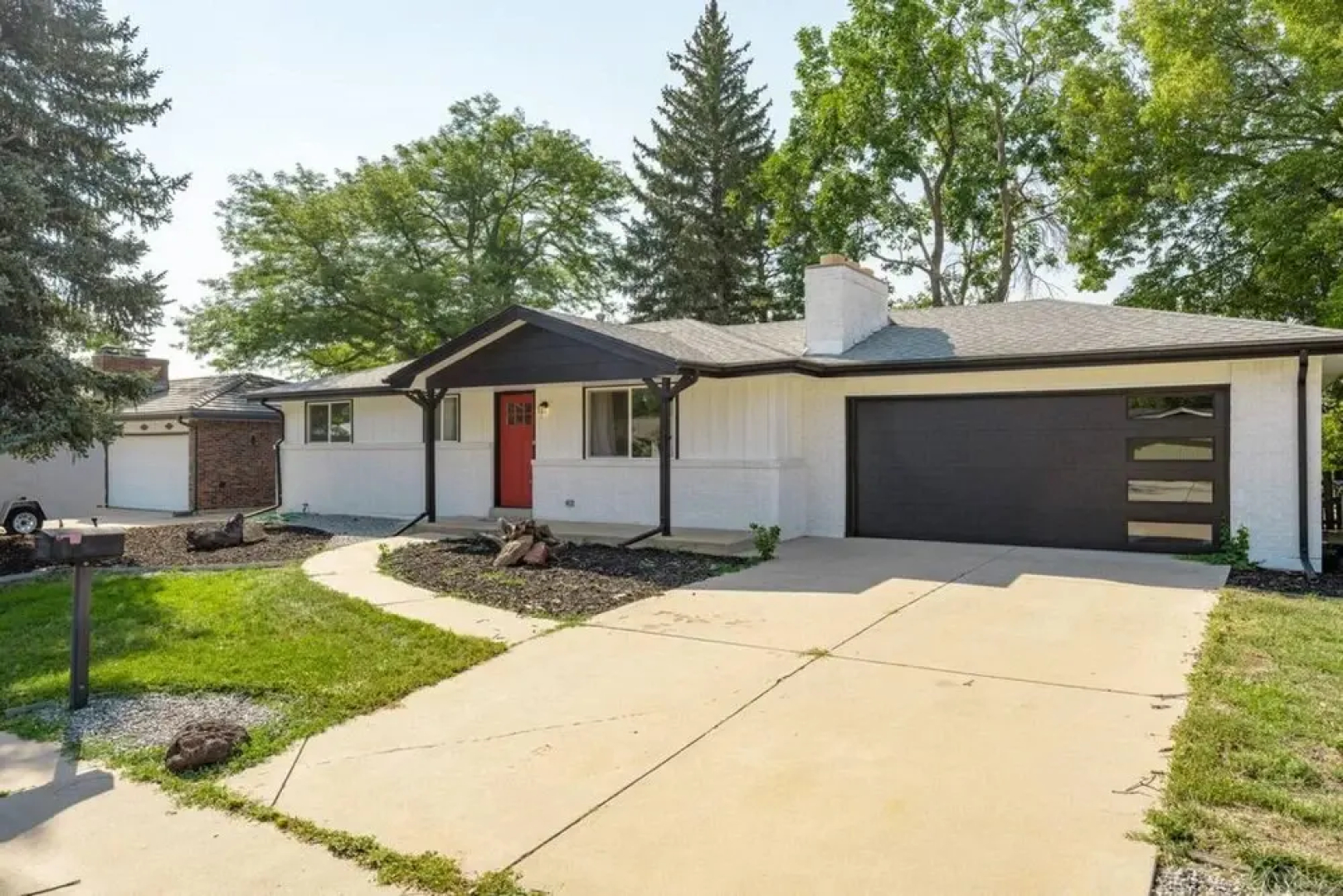 Gorgeous- 4 King Beds Near Den w Large Game Room