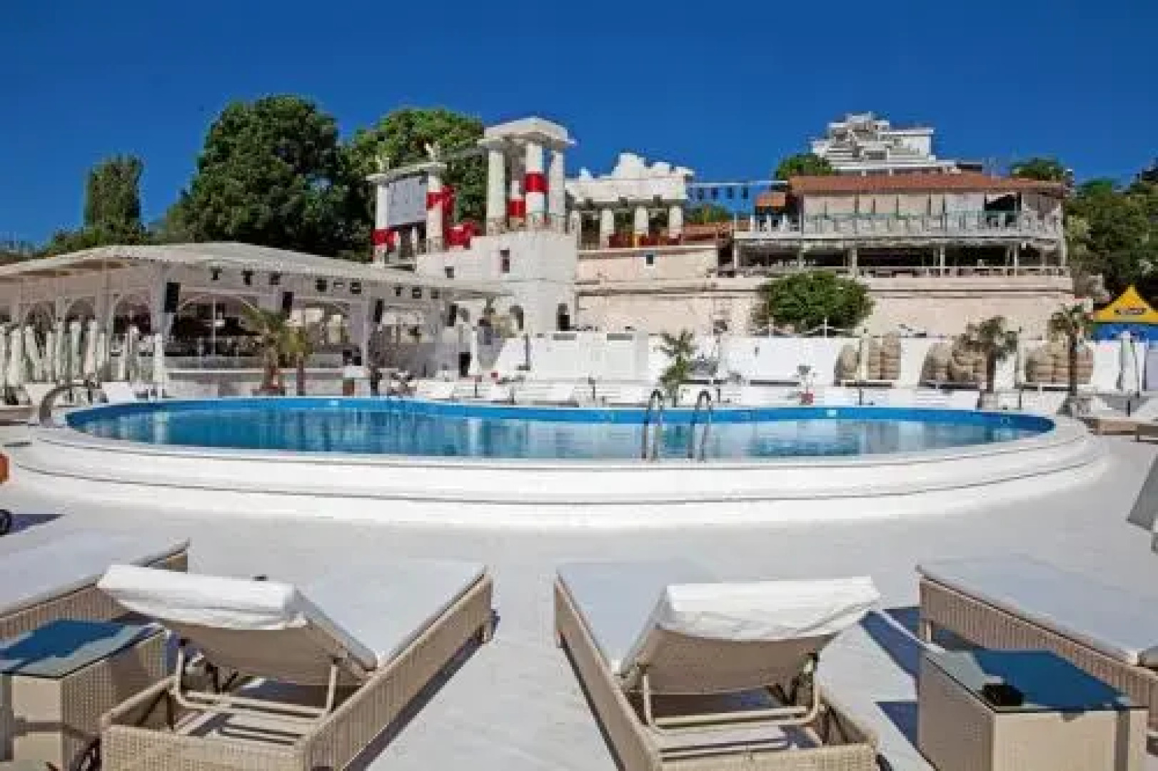 Arkadia Palace Luxury Apartments