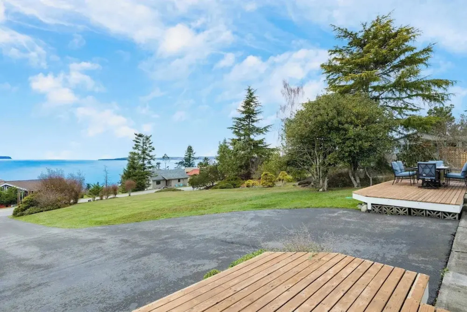 Whidbey Bliss by Avantstay 2min to Beach + View