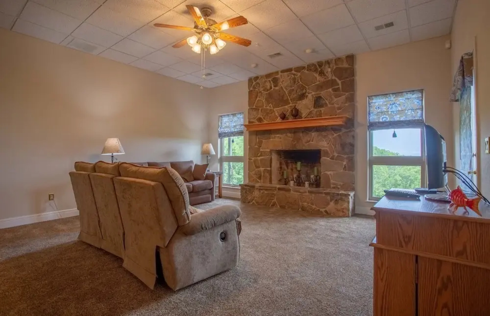 Turtle Ridge 5 Bedrooms 4.5 Bathrooms Home