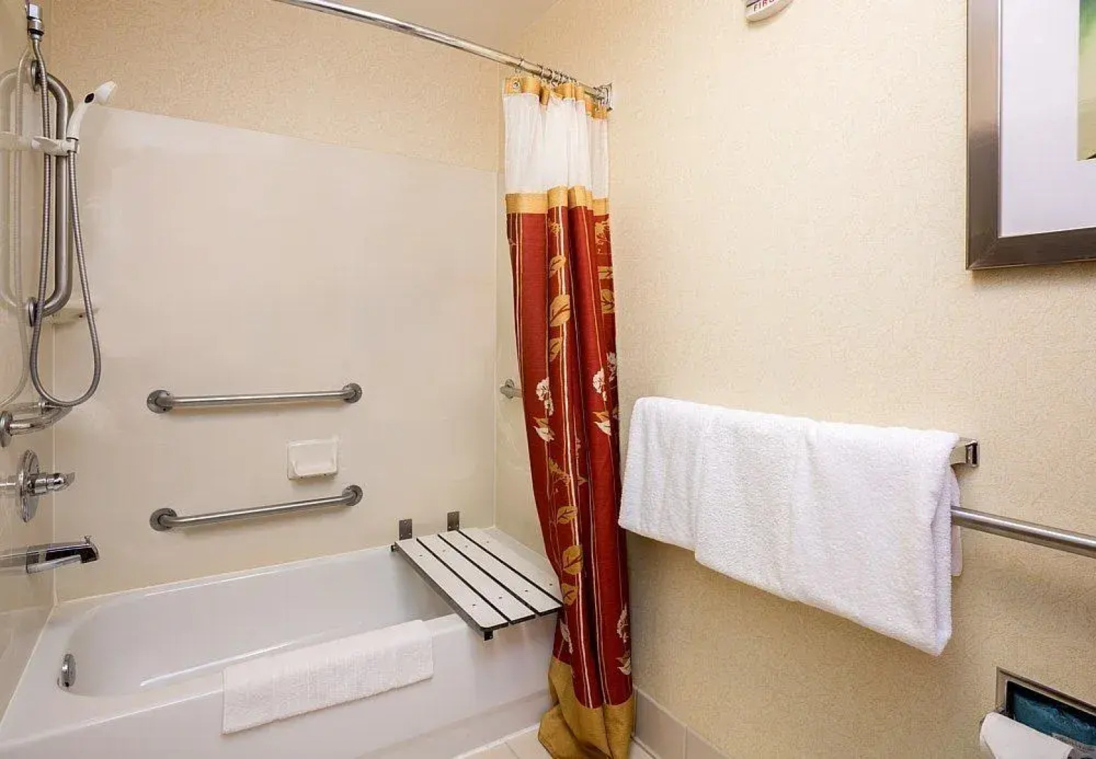 Courtyard Chicago Bloomingdale