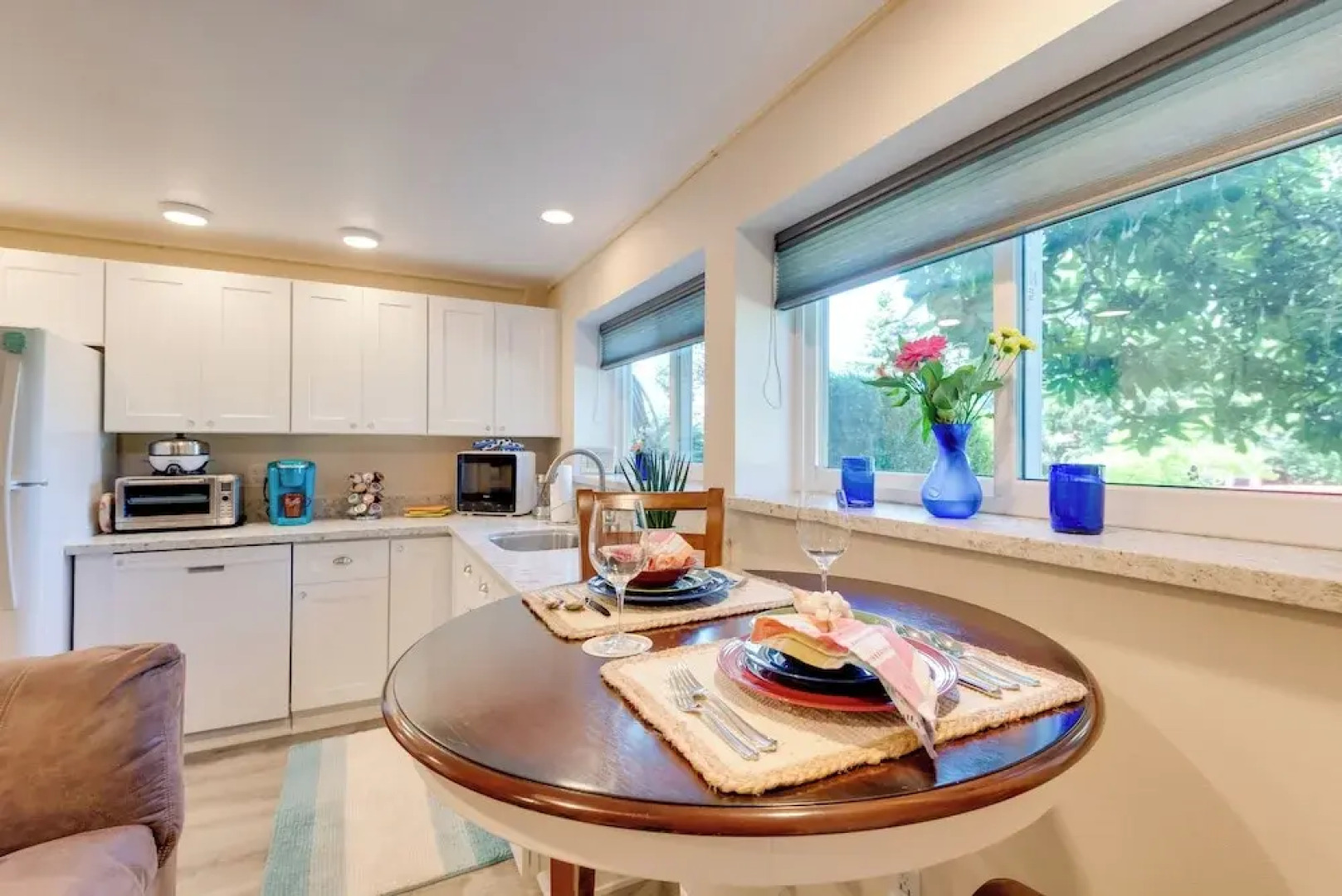 2 Mi to St Edward State Park: Ground-level Studio