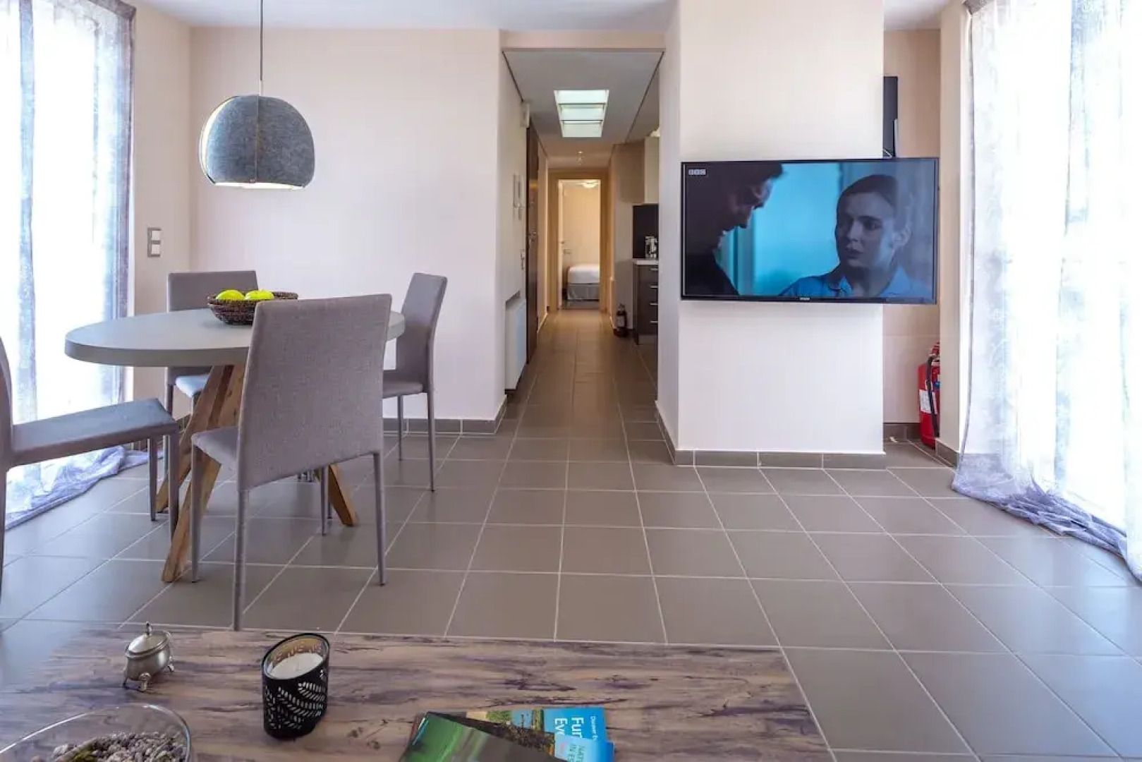 Solon - Deluxe City Center Apartment