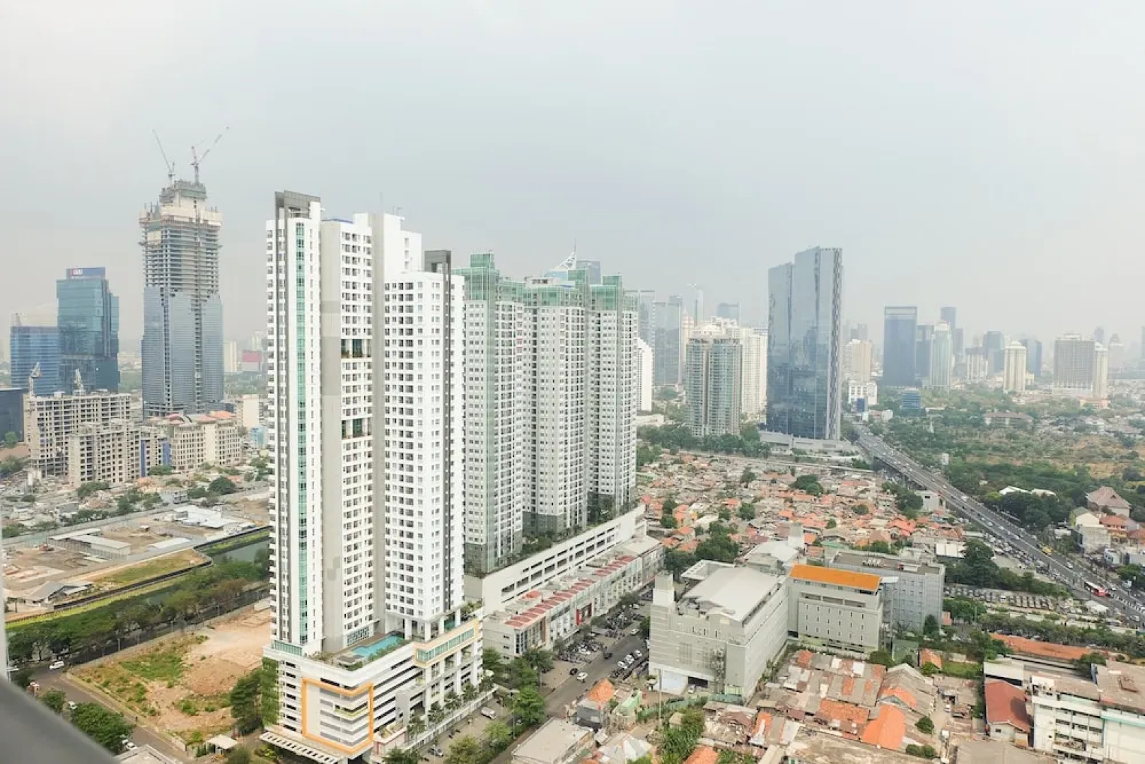 Comfy 2br Cosmo Terrace Apartment