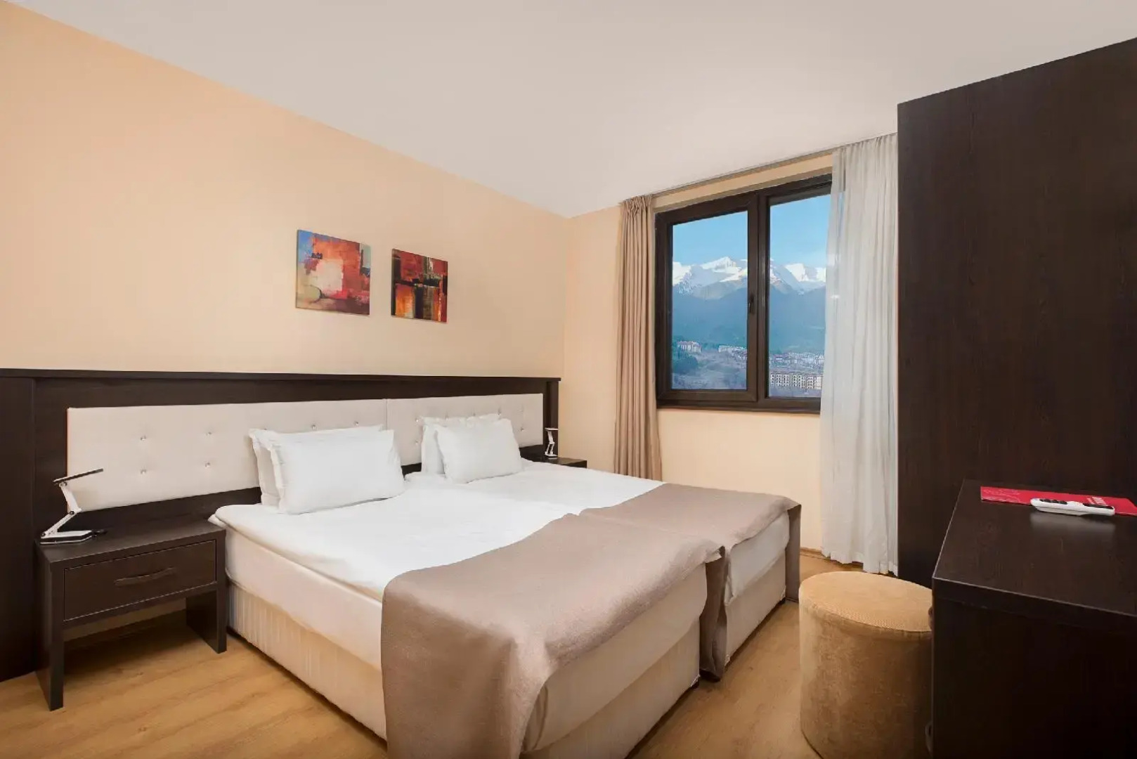 Royal Park Hotel and Apartments