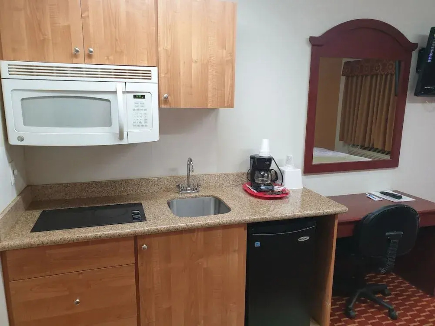 Split Mountain Motel