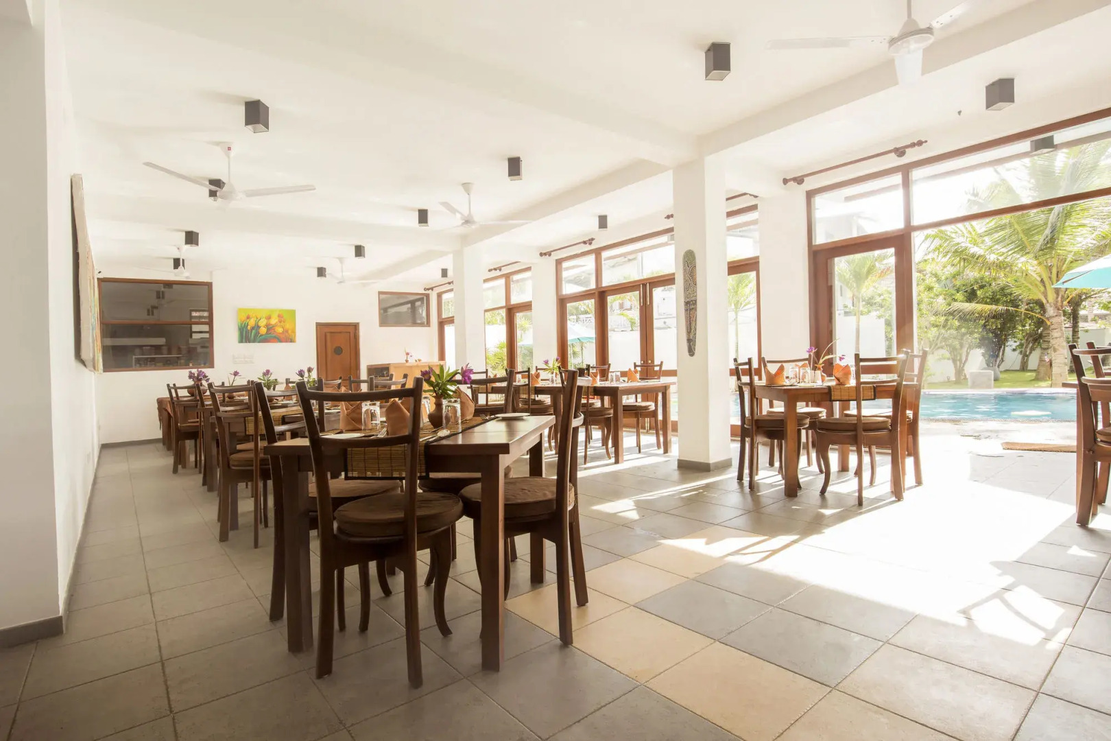 Rockside Beach Resort