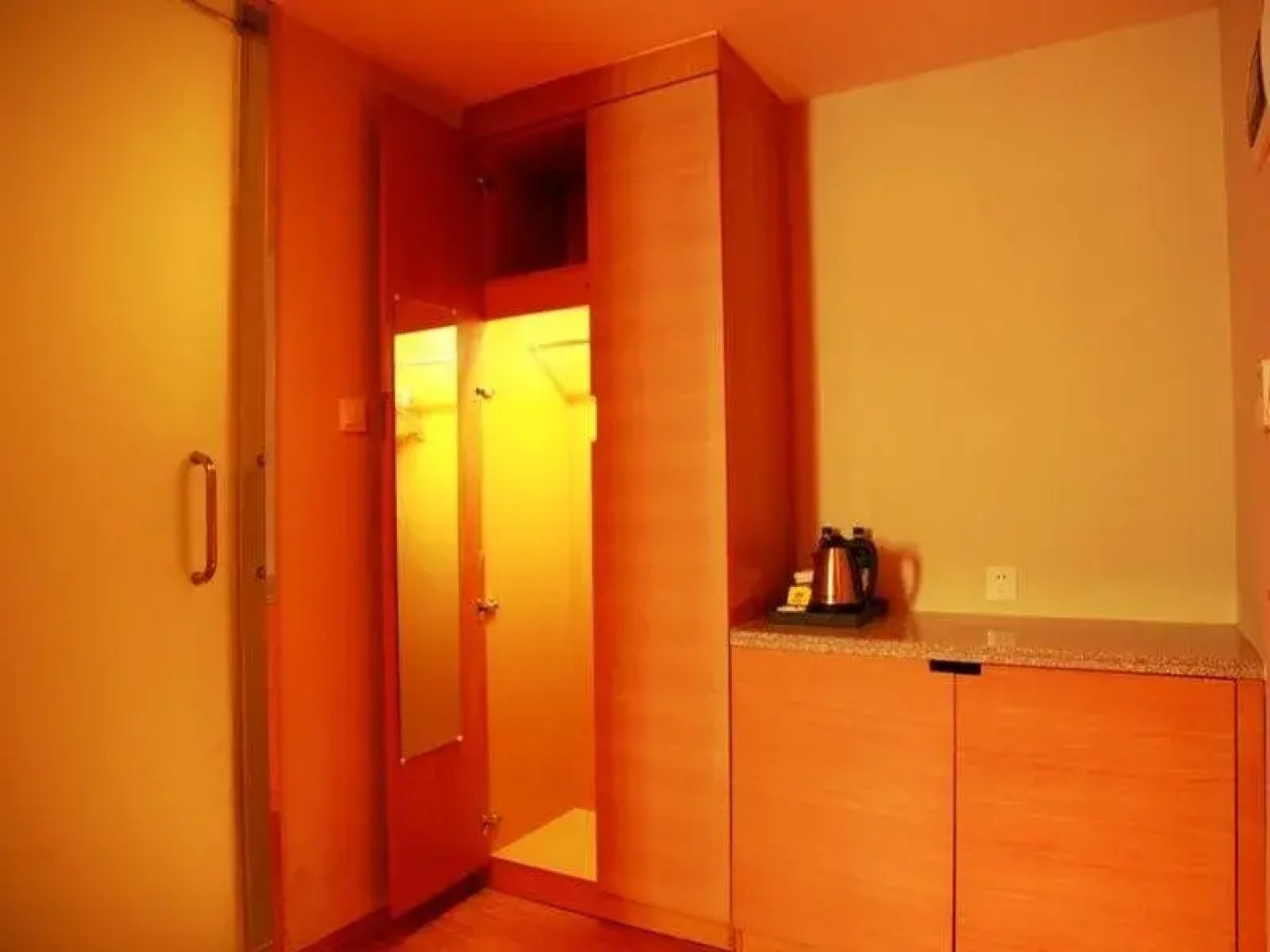 JI Hotel (Harbin Zhongyang Street People Square)