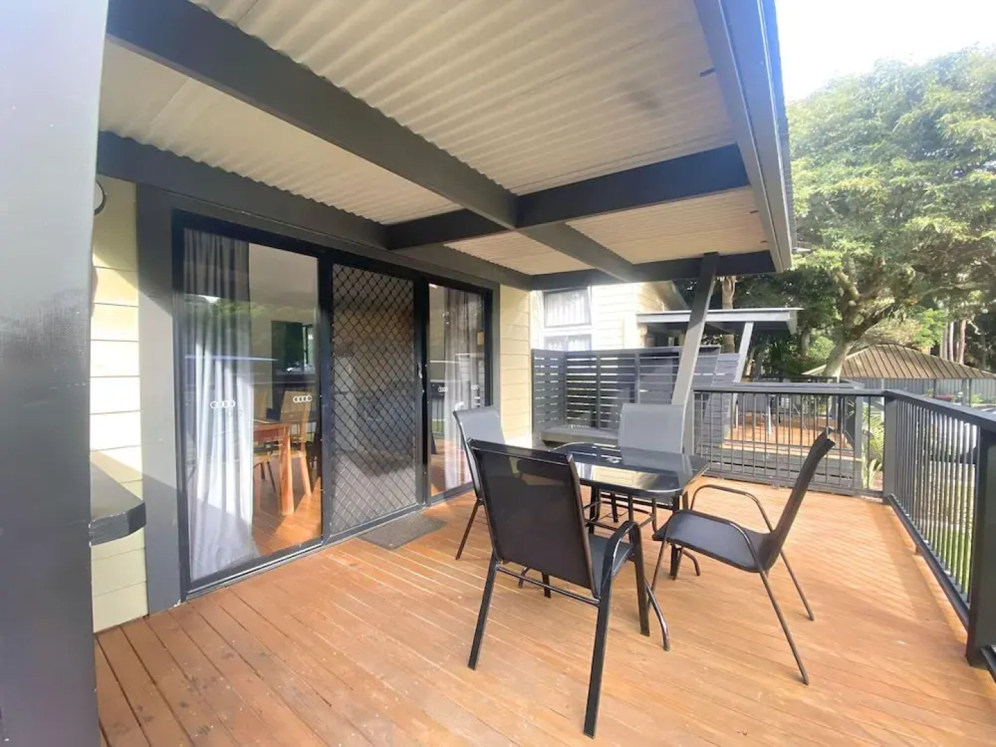 Tiona Palms Holiday Park