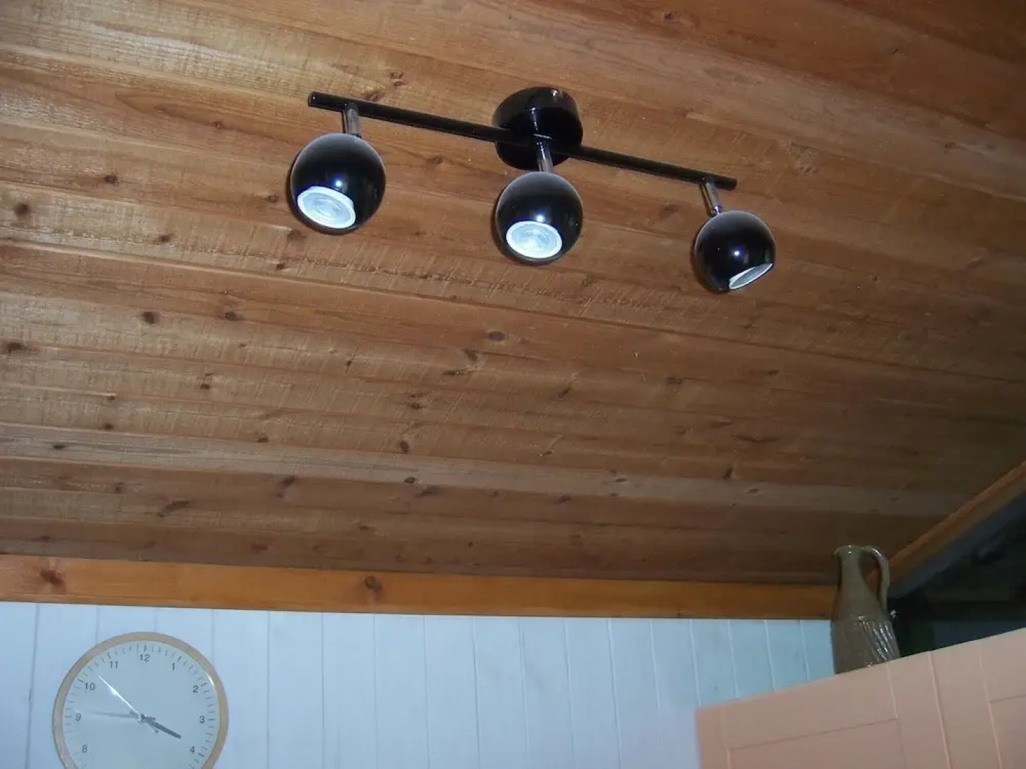 Honeysuckle Lodge set in a Beautiful 24 acre Woodland Holiday Park