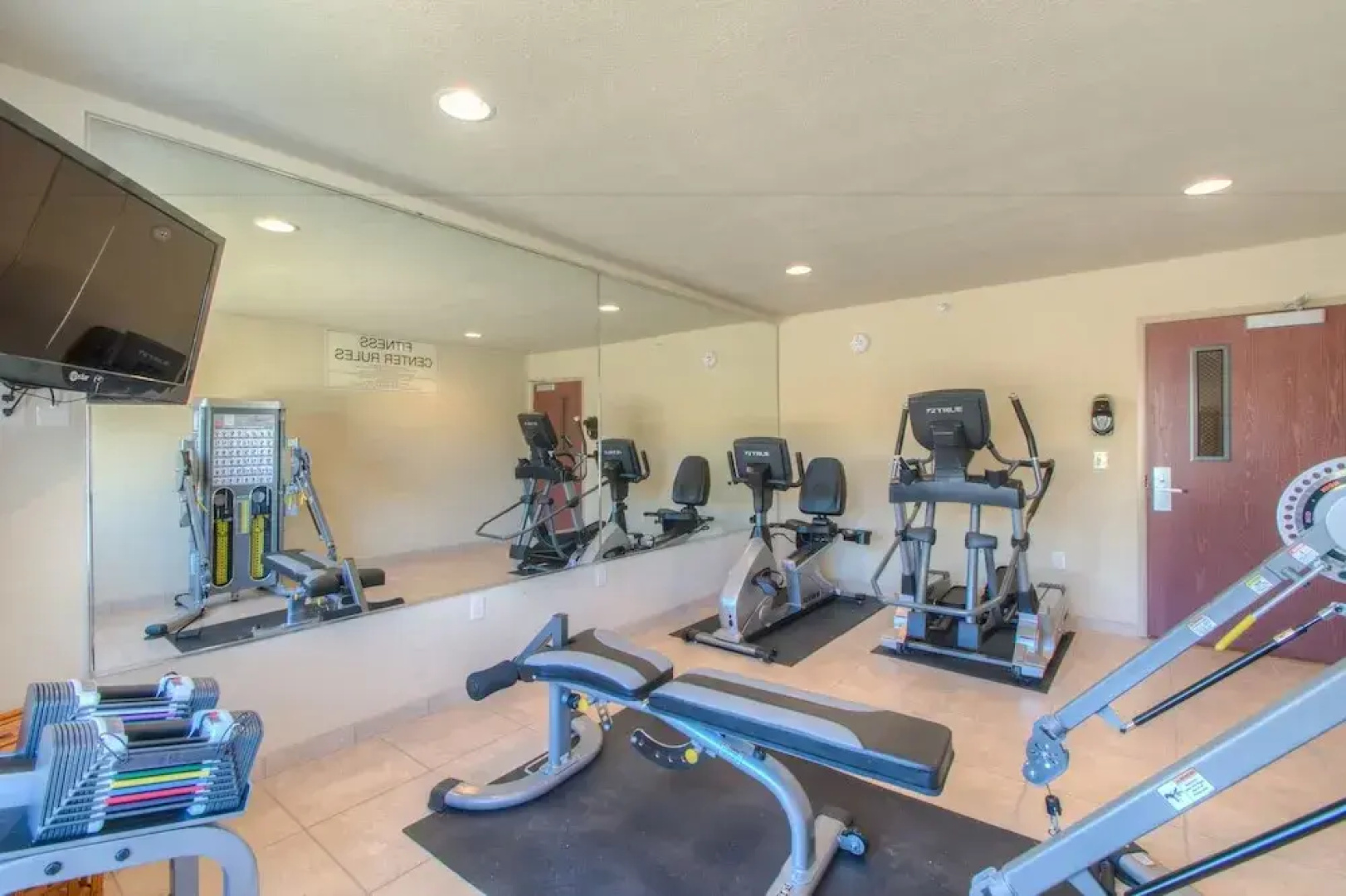 Cobblestone Inn & Suites