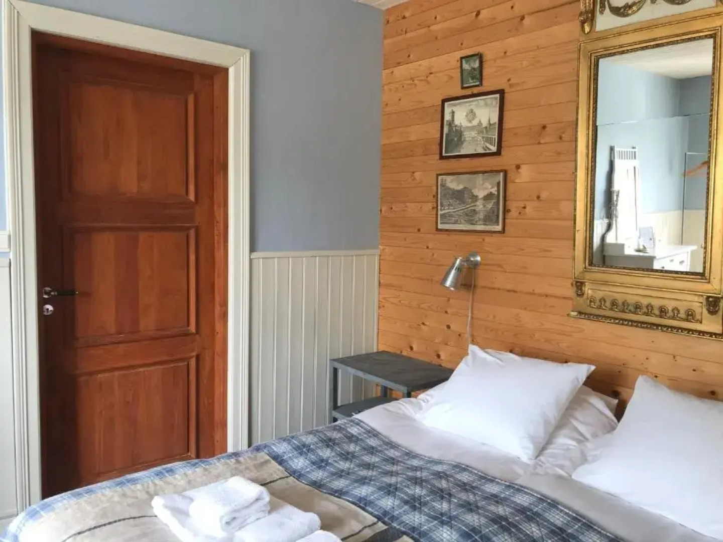 Mellby 11 Bed And Breakfast