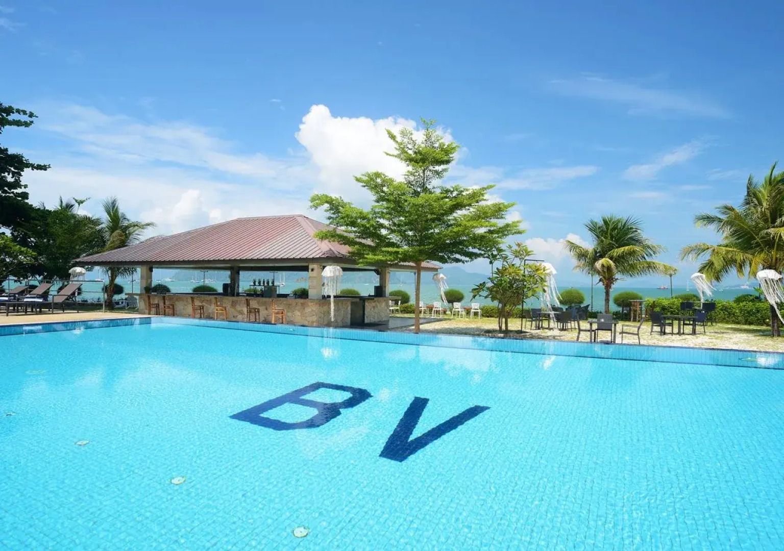 Bella Vista Waterfront Resort