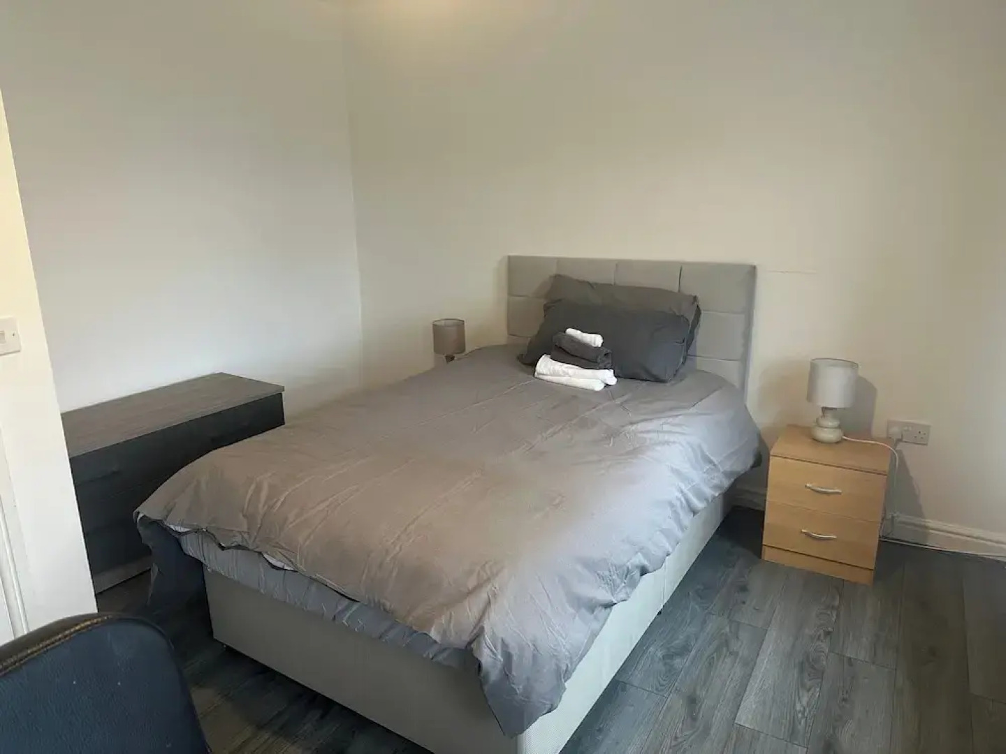 Spacious 4bed Home Near Woking Attractions&nature