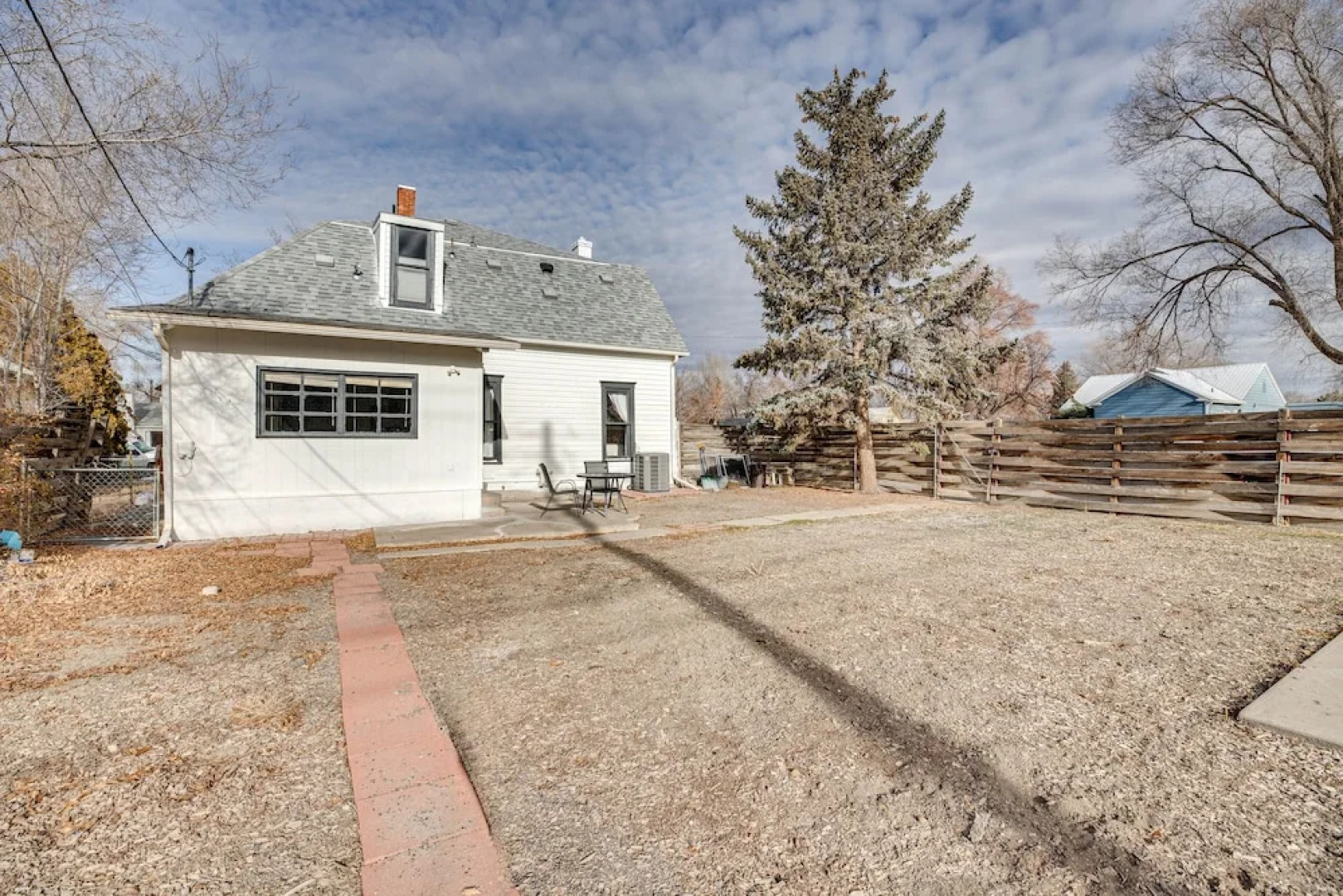 Pet-friendly Montrose Home, Walk to Town!