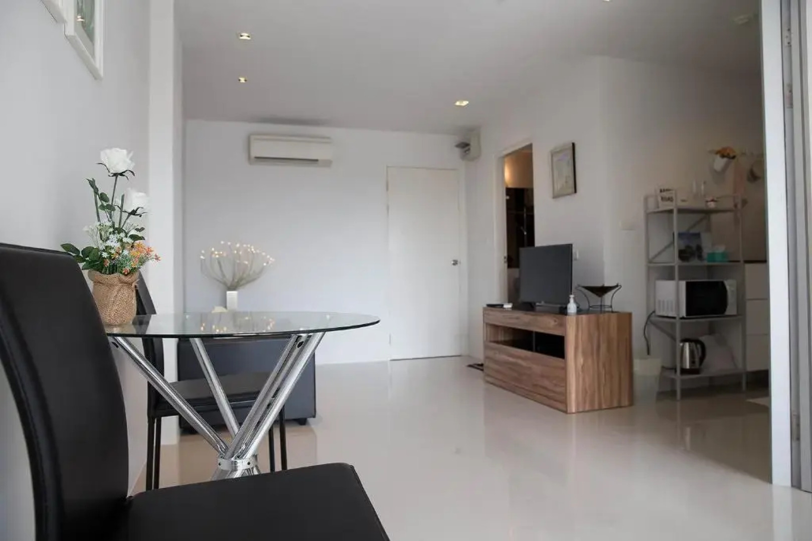 Mosaic Condominium by Malai