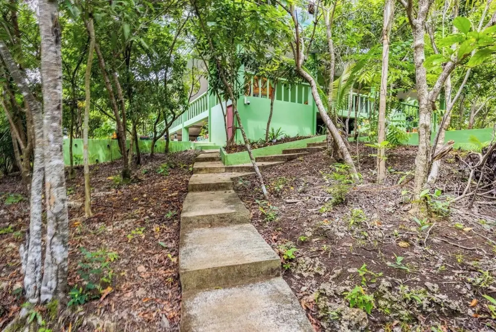 Villa Jolam - Family Haven in an Island Paradise