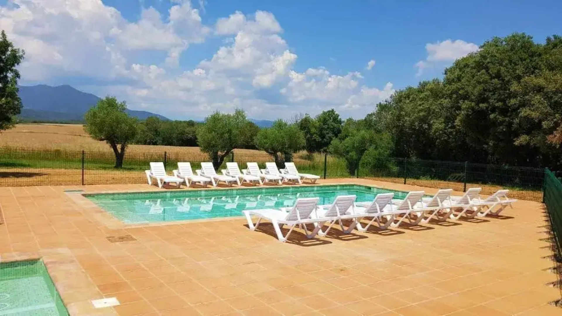 Casa rural en Girona 8 habitaciones piscina