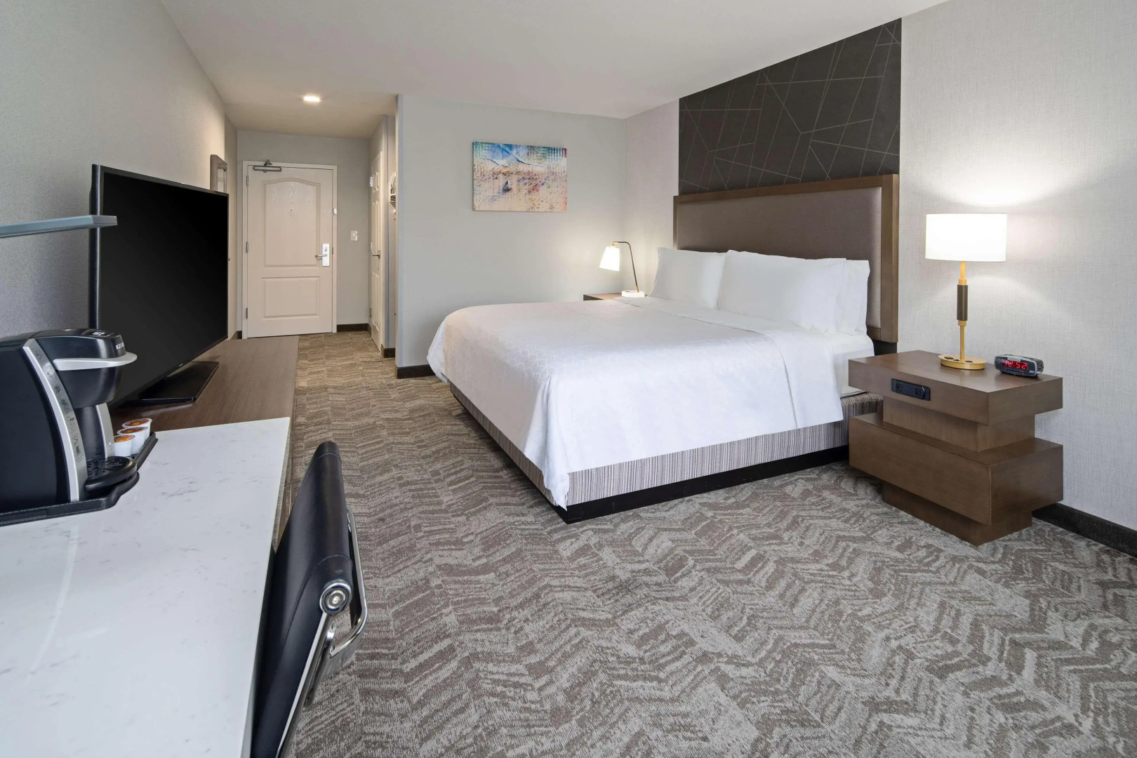 Best Western Valencia/Six Flags Inn & Suites