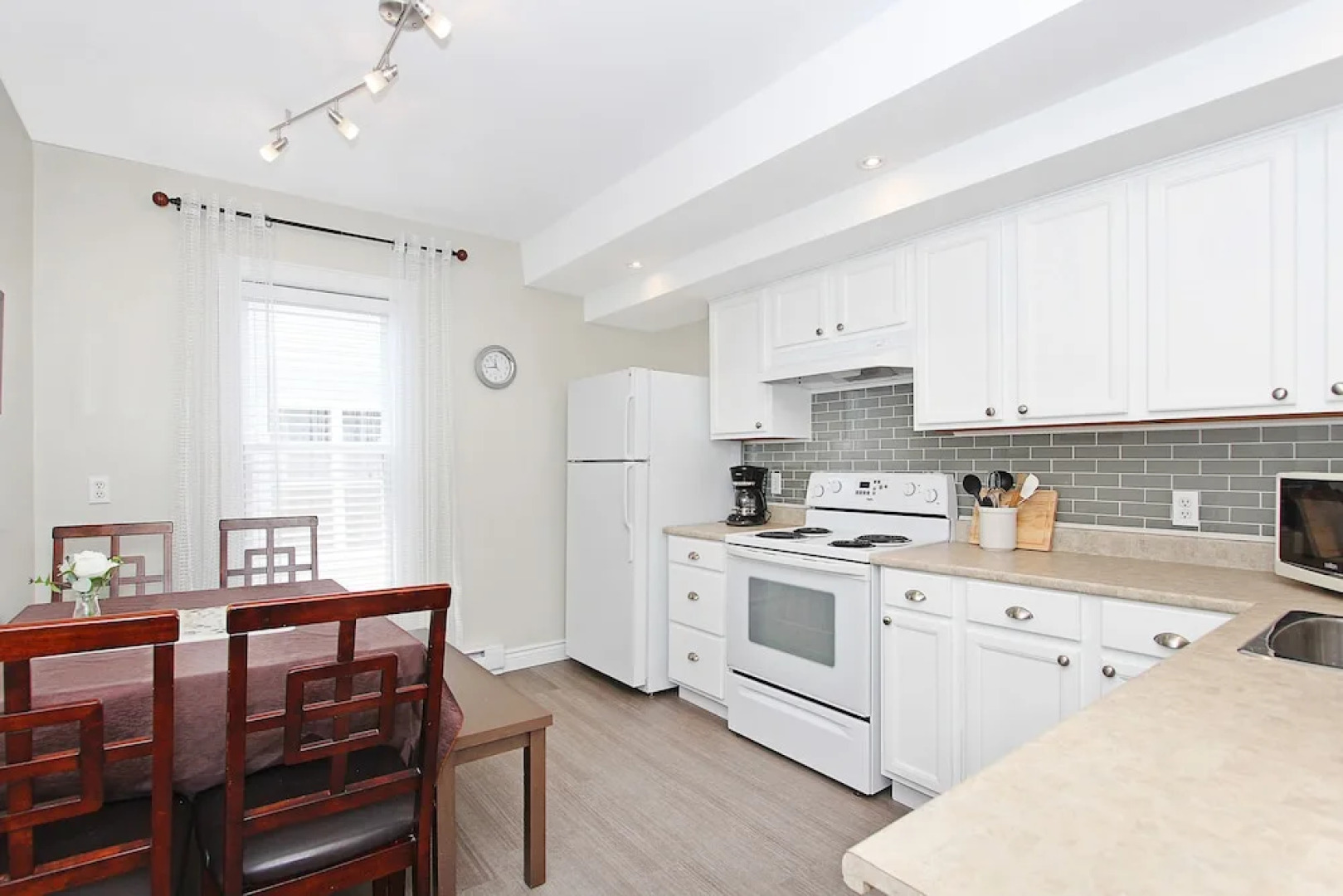 Lemarchant Road Suites